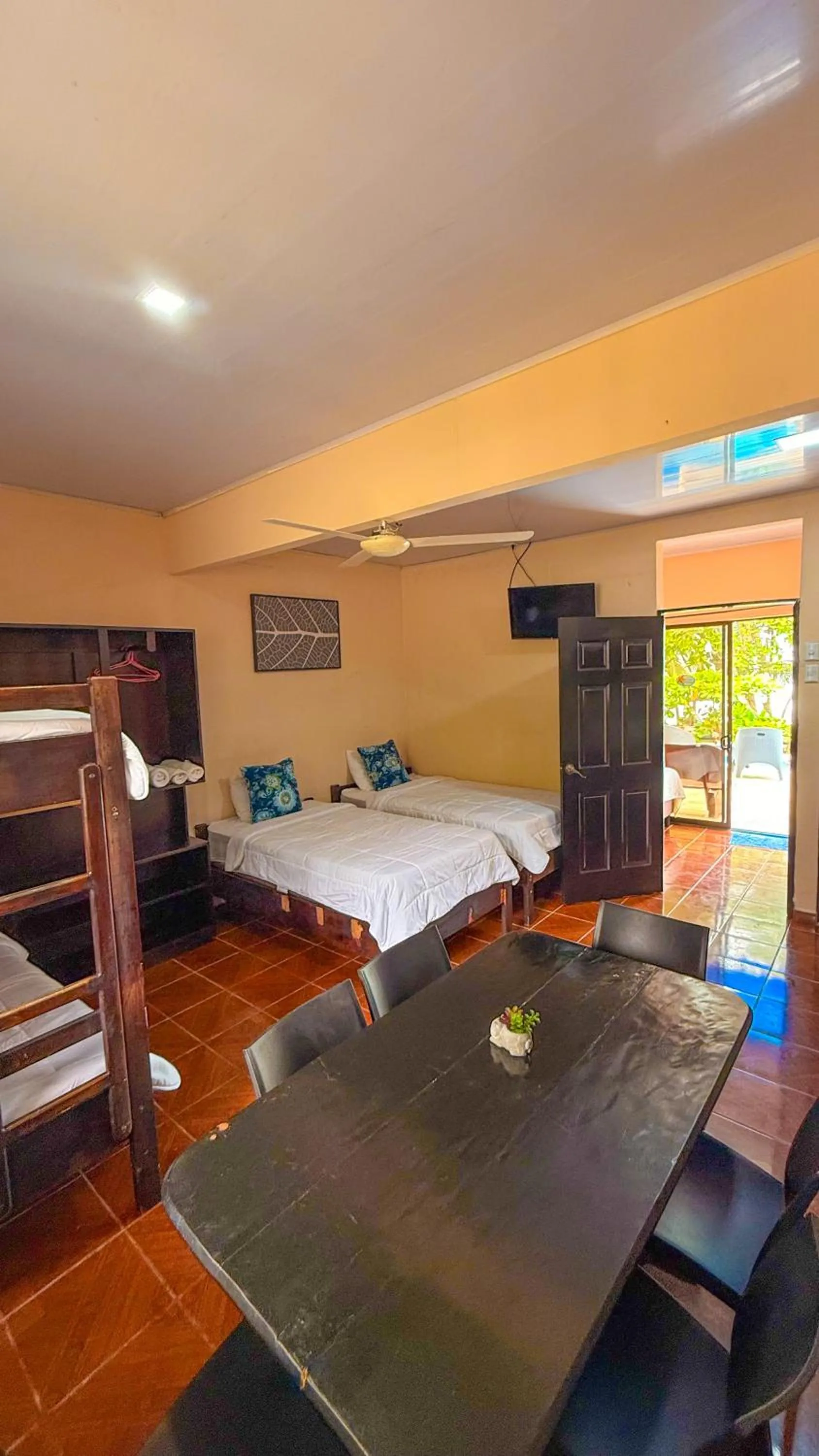 Bedroom, Bed in Hotel Beachfront Vista Hermosa