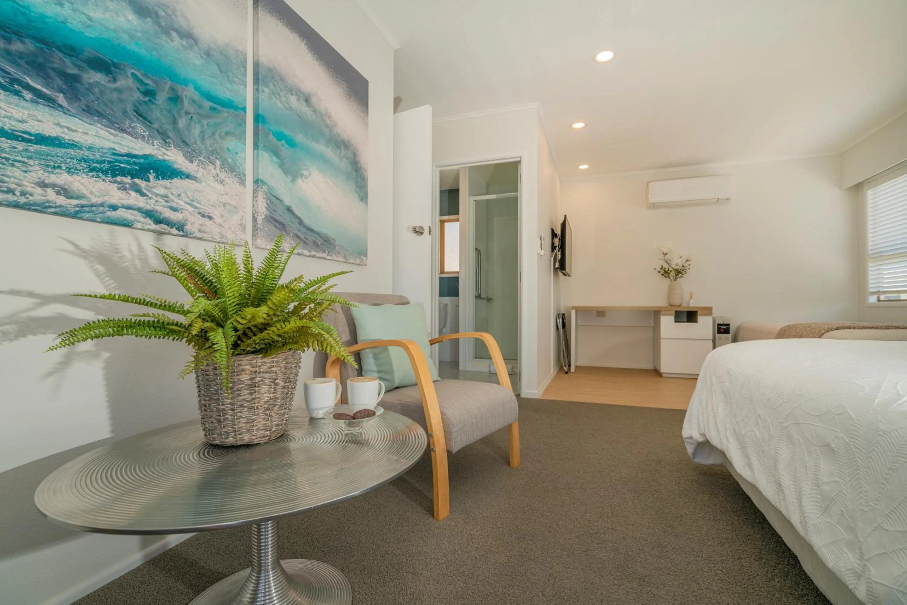 Bedroom, Bed in Oceans 88 Whitianga Coastal Suites