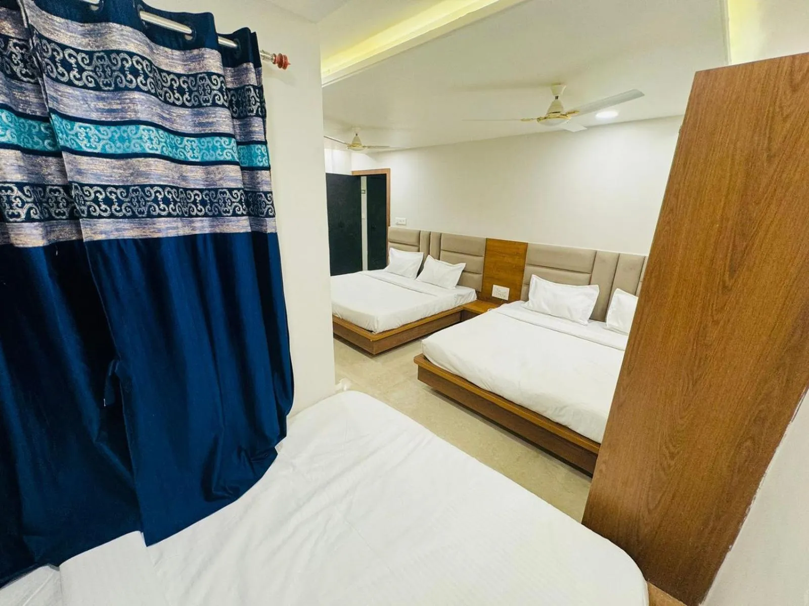 Bed in Hotel Najaf Palace