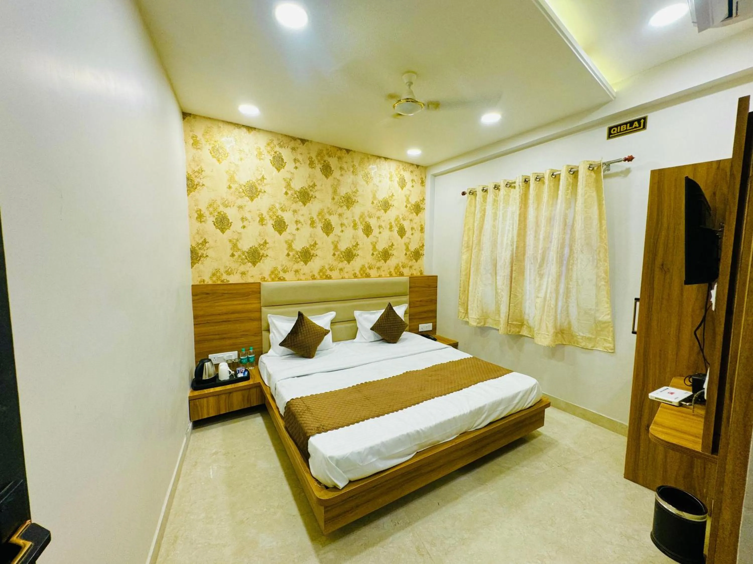 Bed in Hotel Najaf Palace