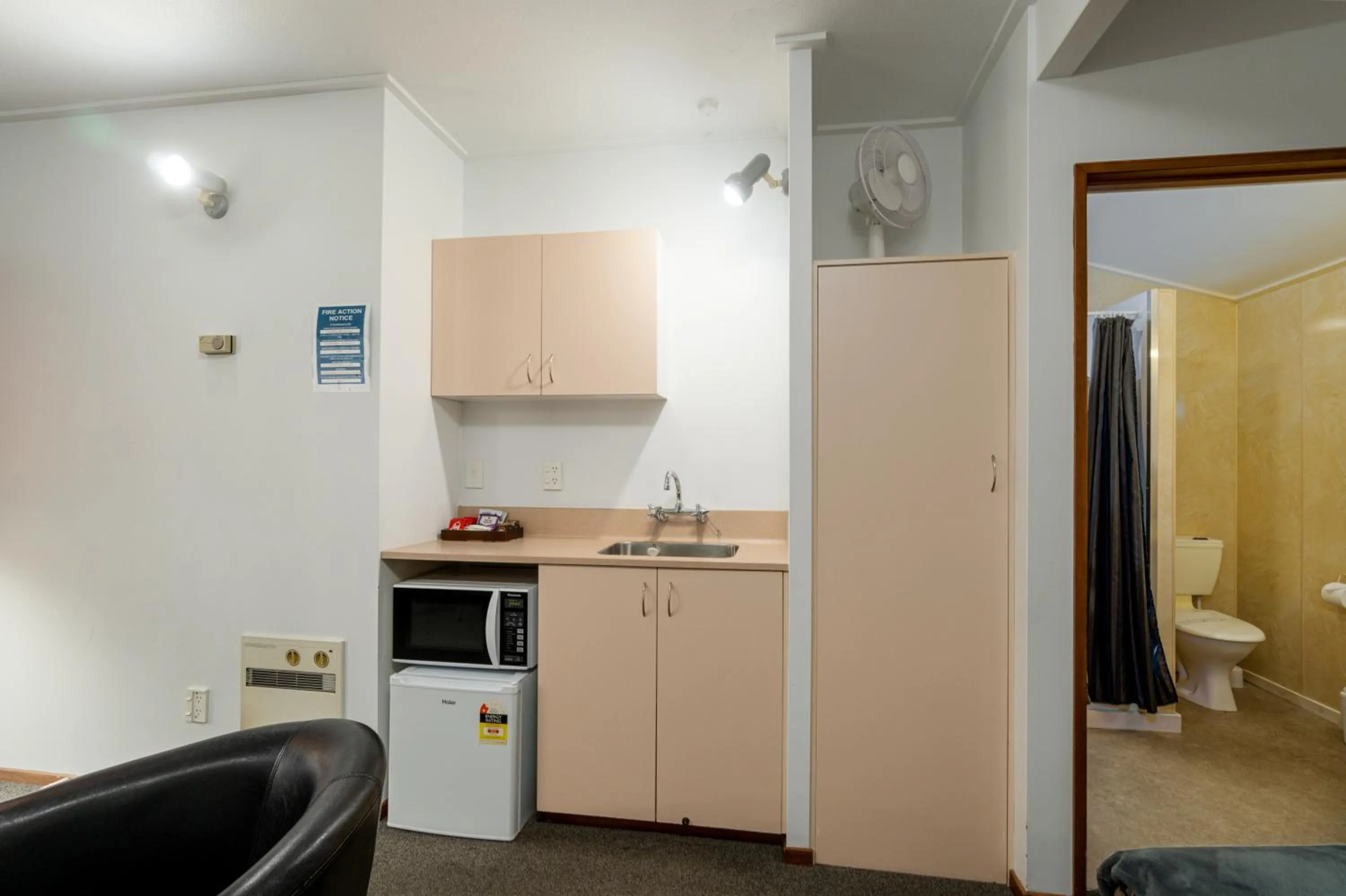 Centennial Court Hotel