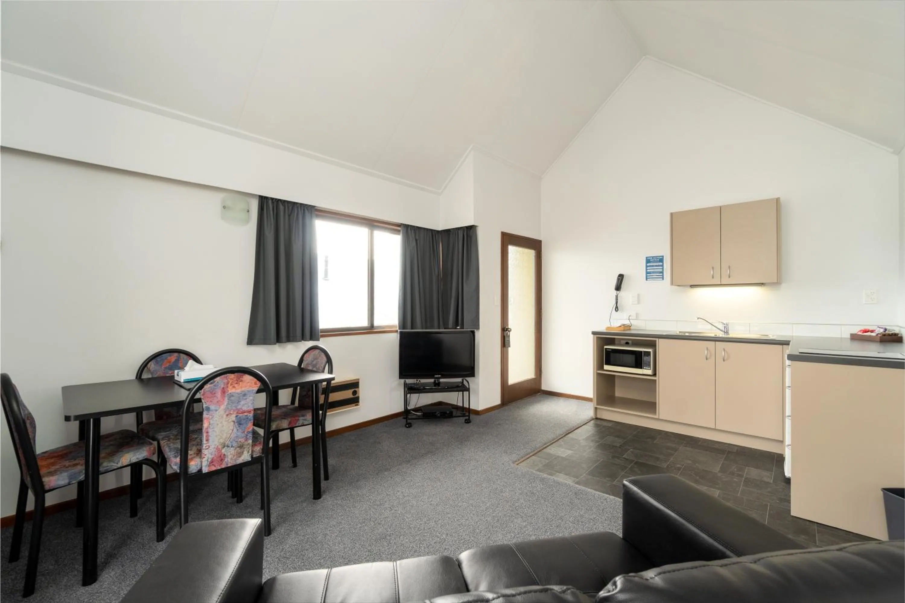 Centennial Court Hotel