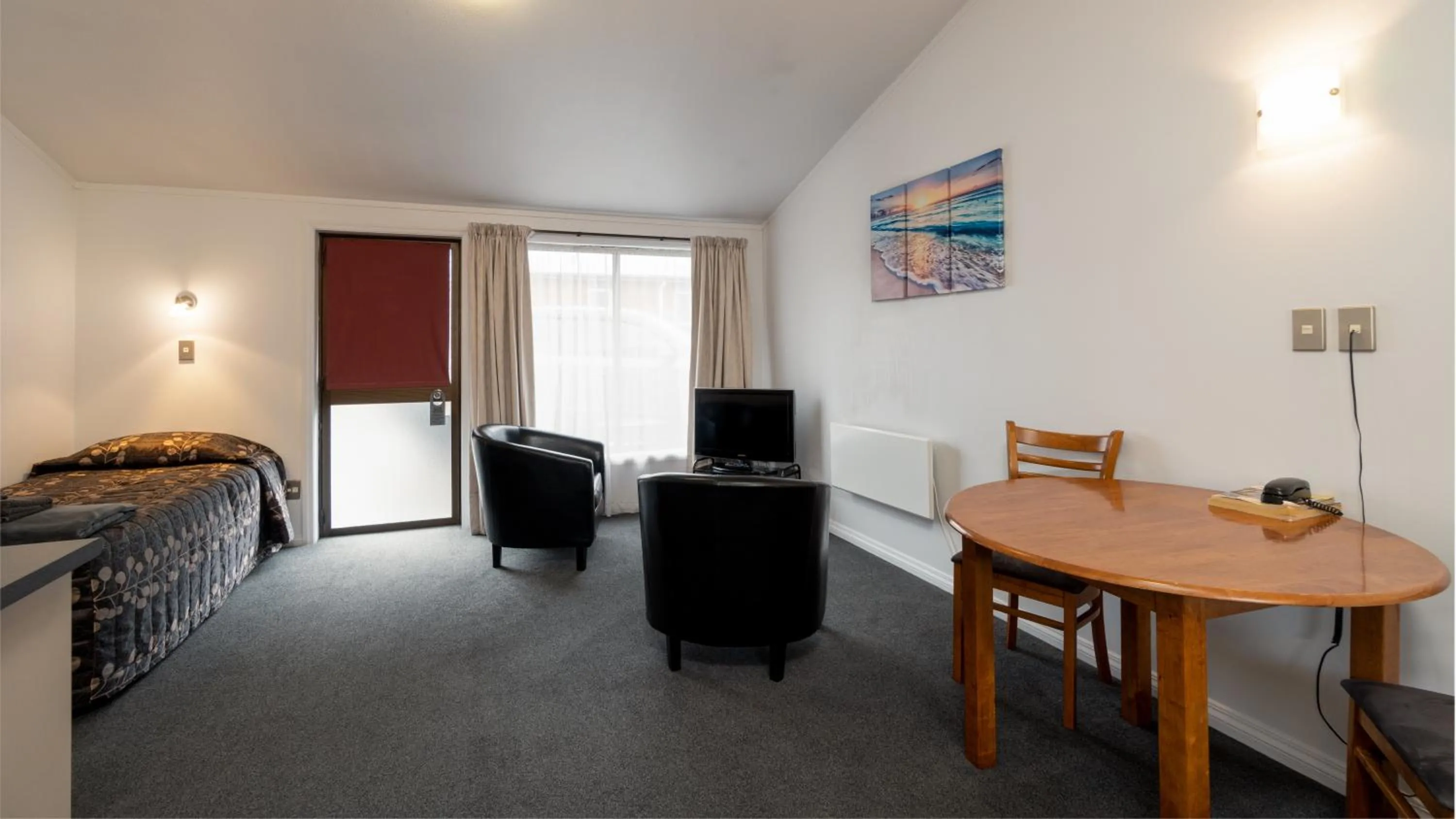 Centennial Court Hotel