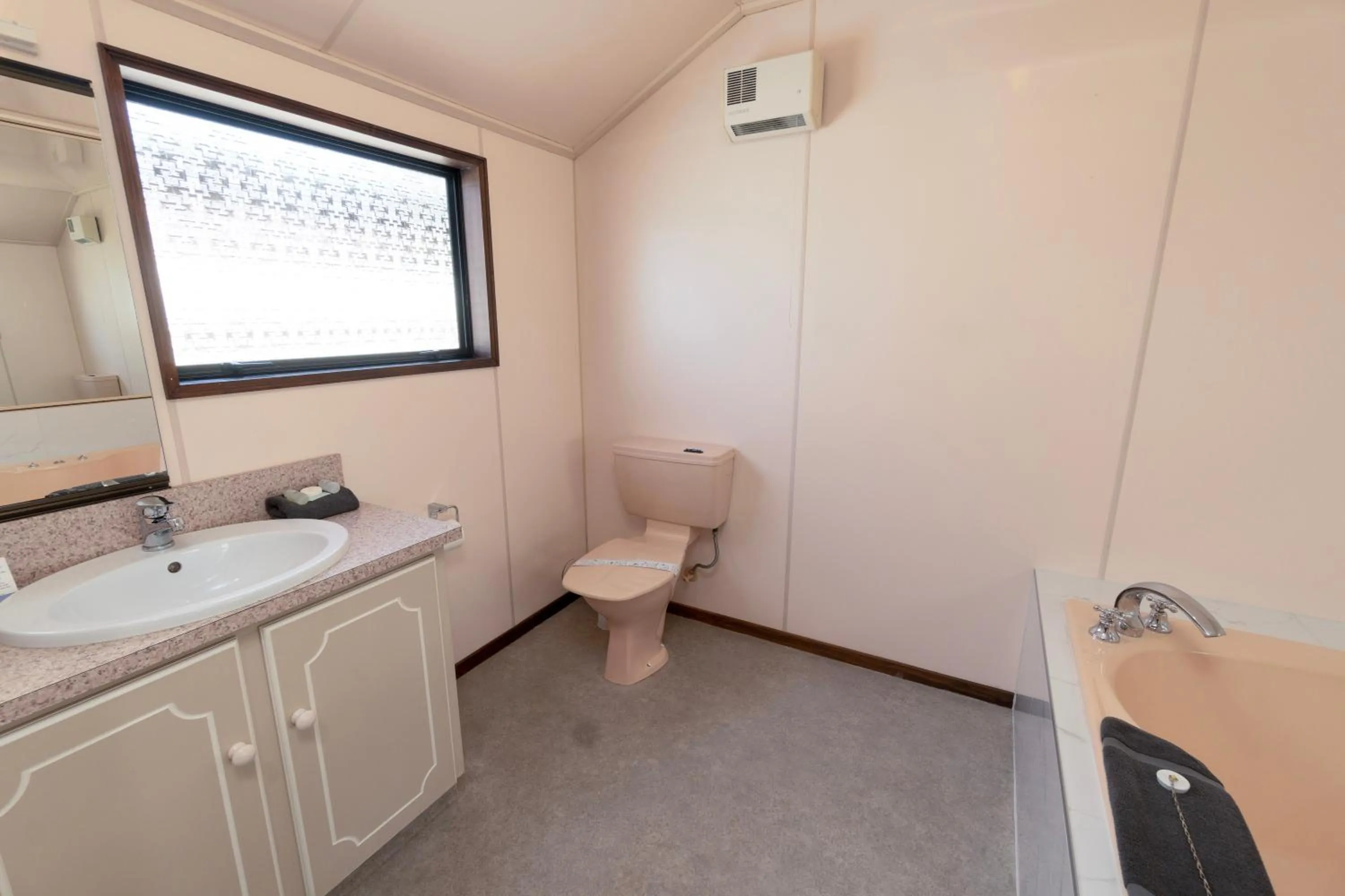 Centennial Court Hotel