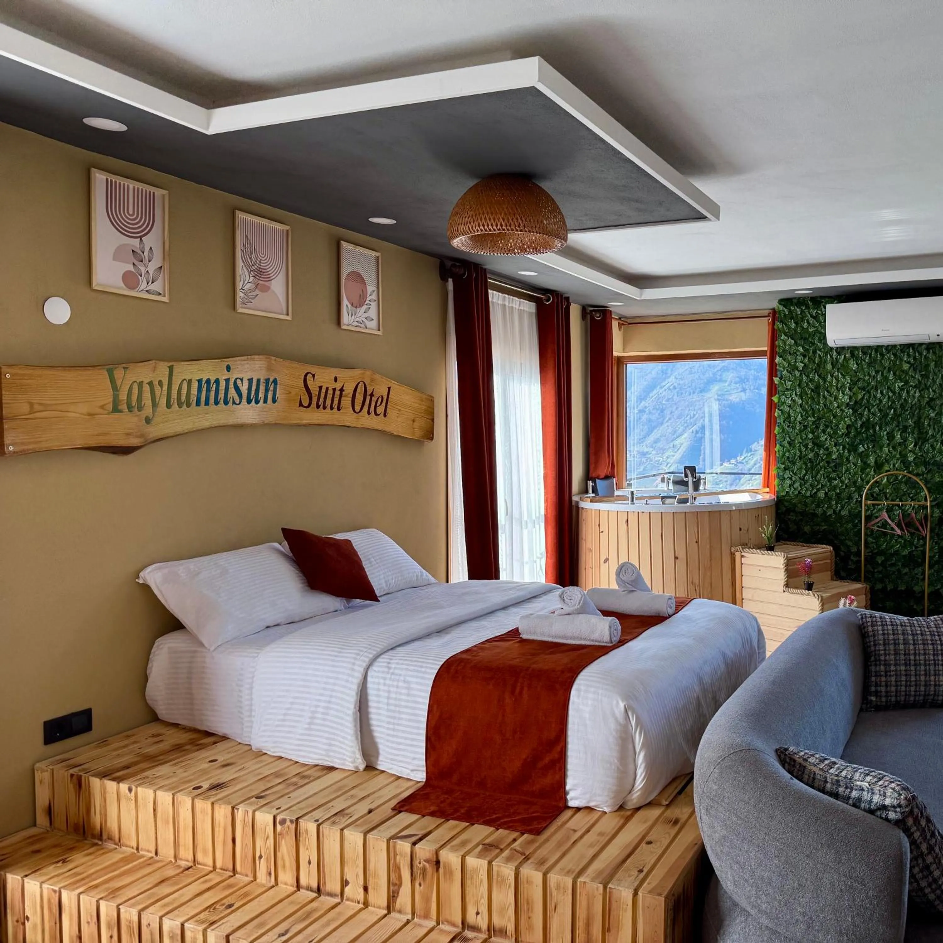 Photo of the whole room, Bed in Yaylamisun Suite Otel