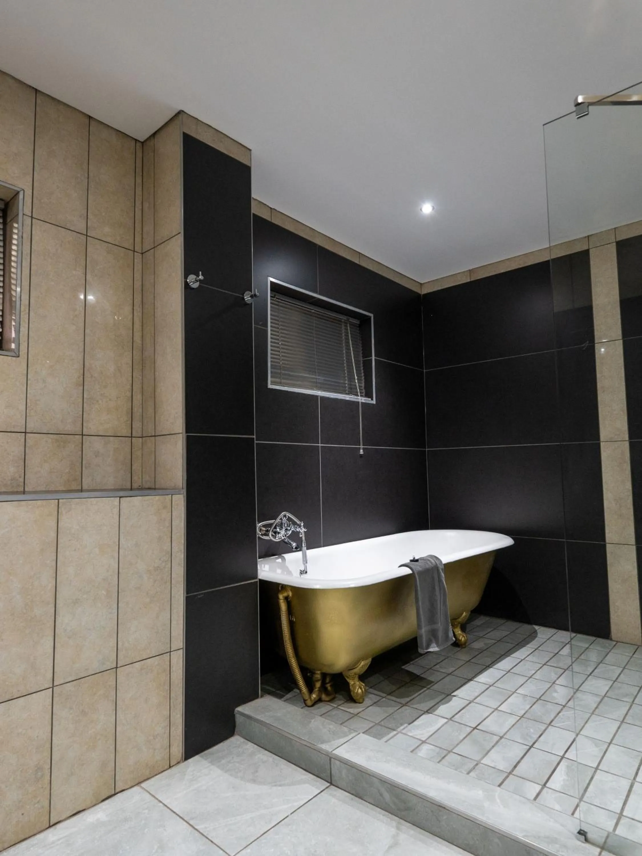 Bathroom in ANEW Hotel & Convention Centre OR Tambo Johannesburg