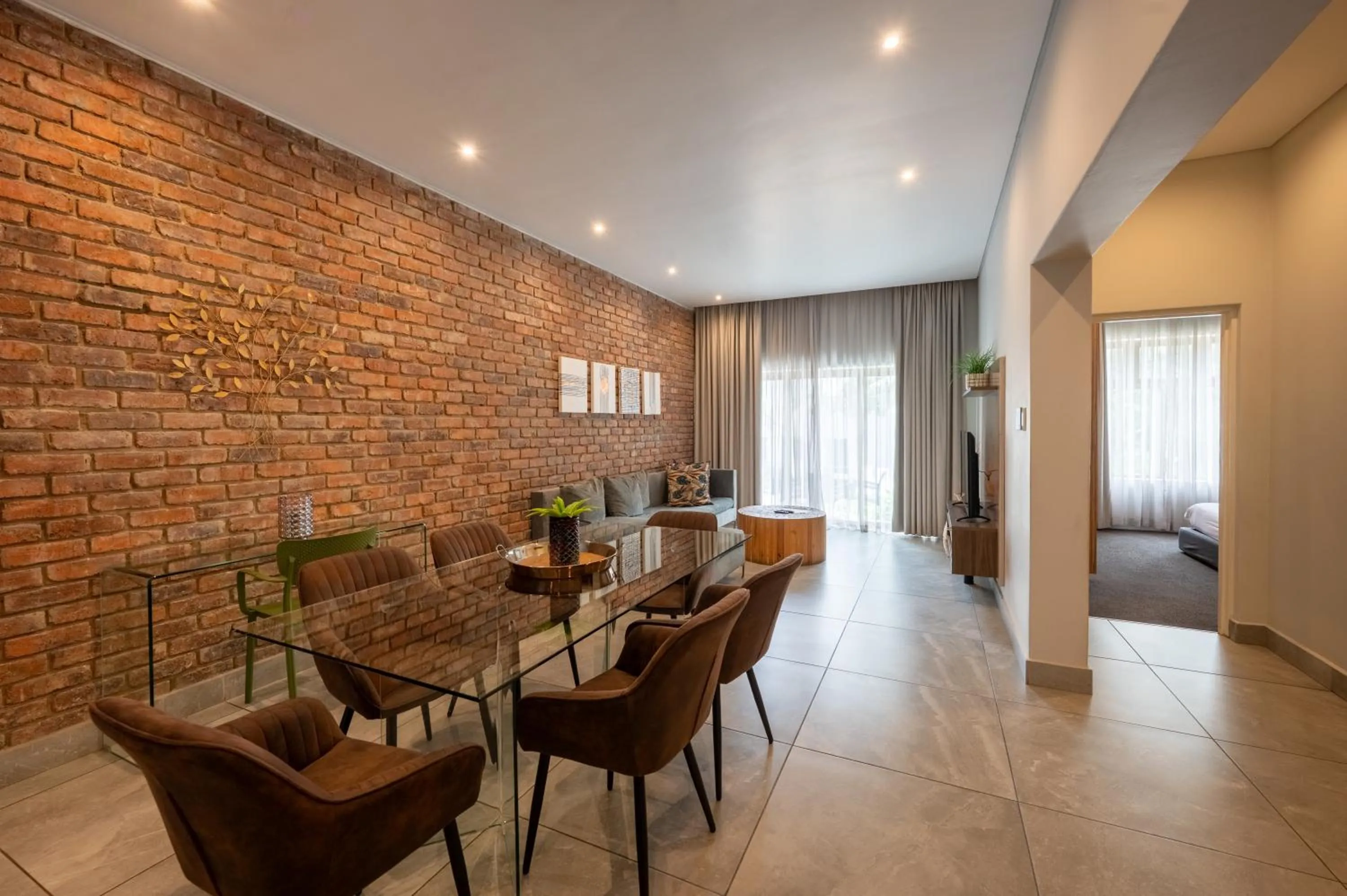 Living room in ANEW Hotel & Convention Centre OR Tambo Johannesburg