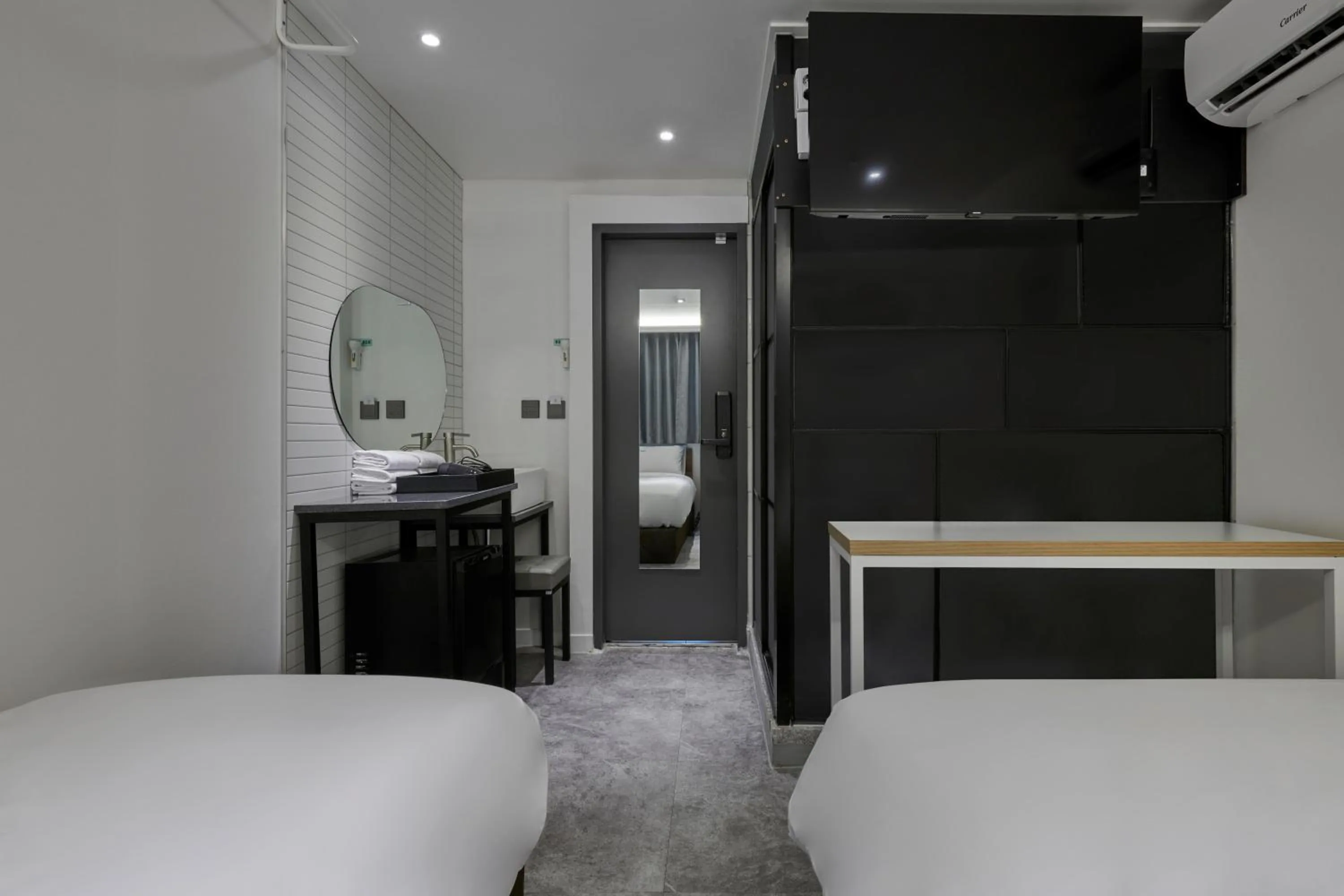 Bed in Eight Rest Hostel Myeongdong