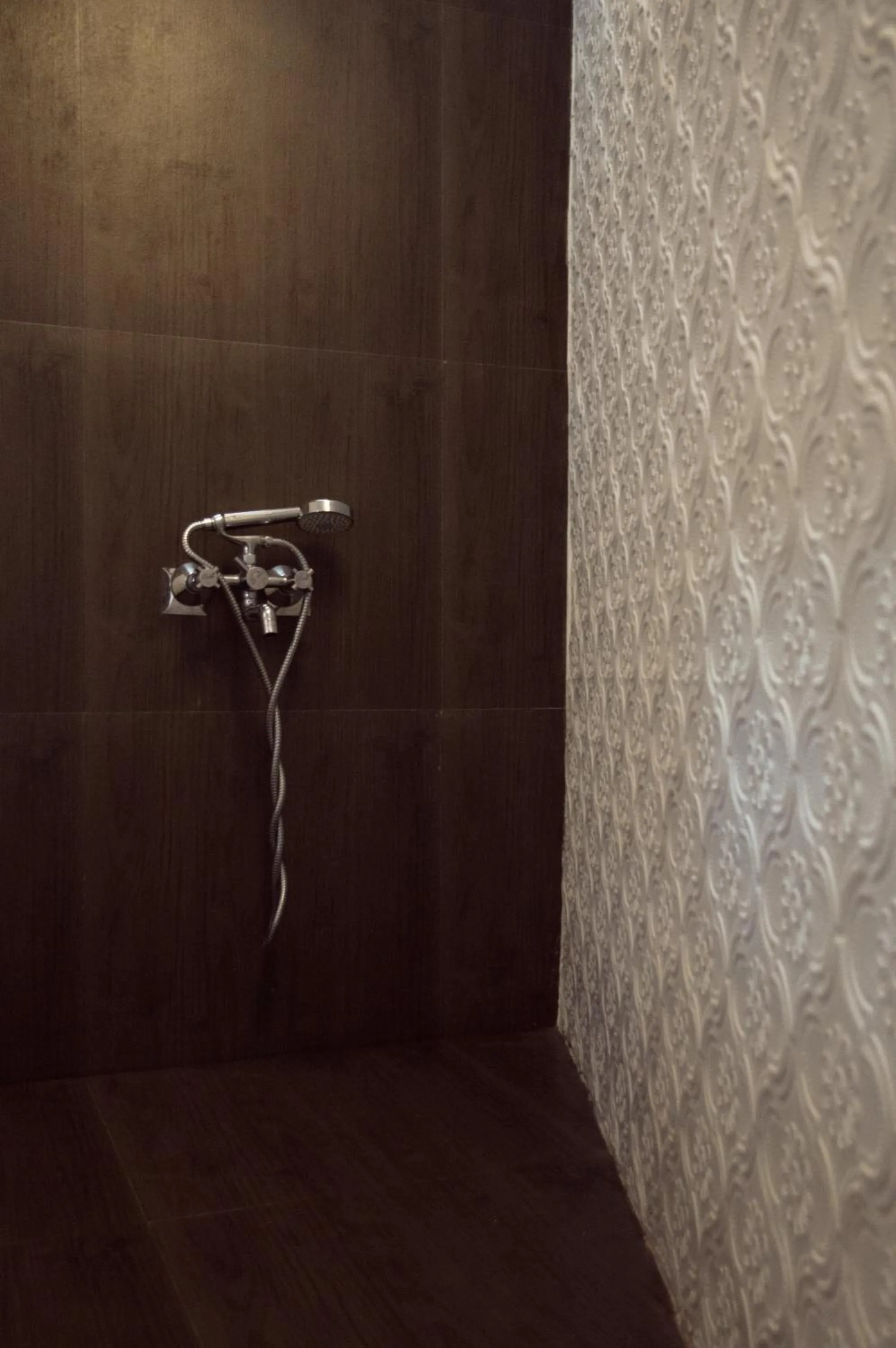 Shower, Bathroom in InDa hotel