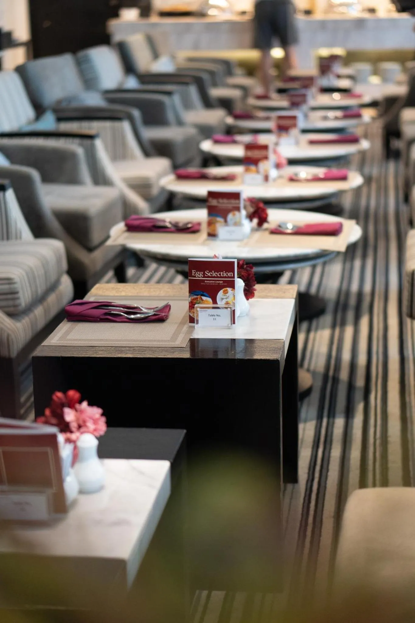 Lounge or bar in Mövenpick Hotel Sukhumvit 15 Bangkok