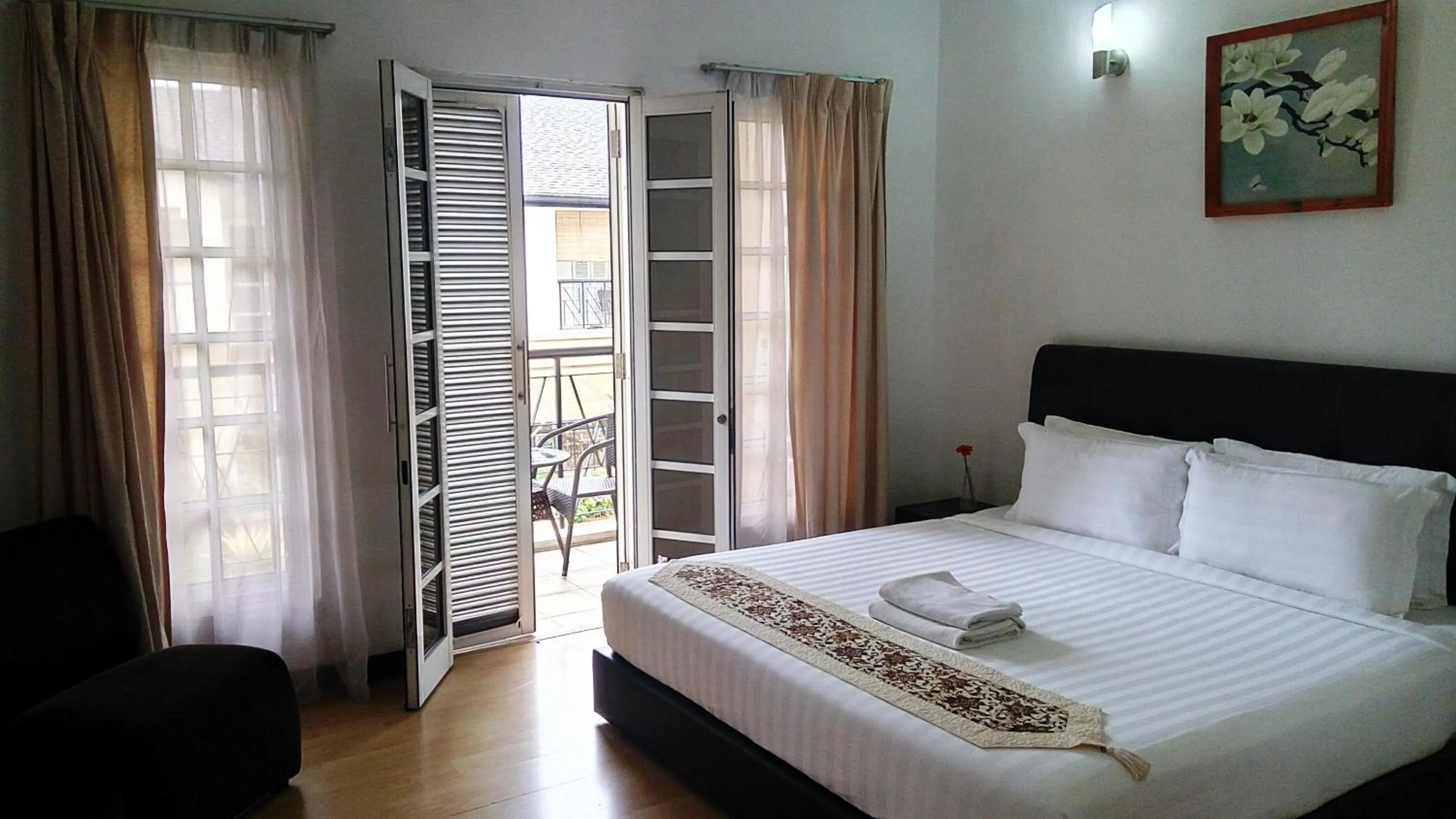 Pool view, Bed in 5 Twenty @ Ampang Hilir