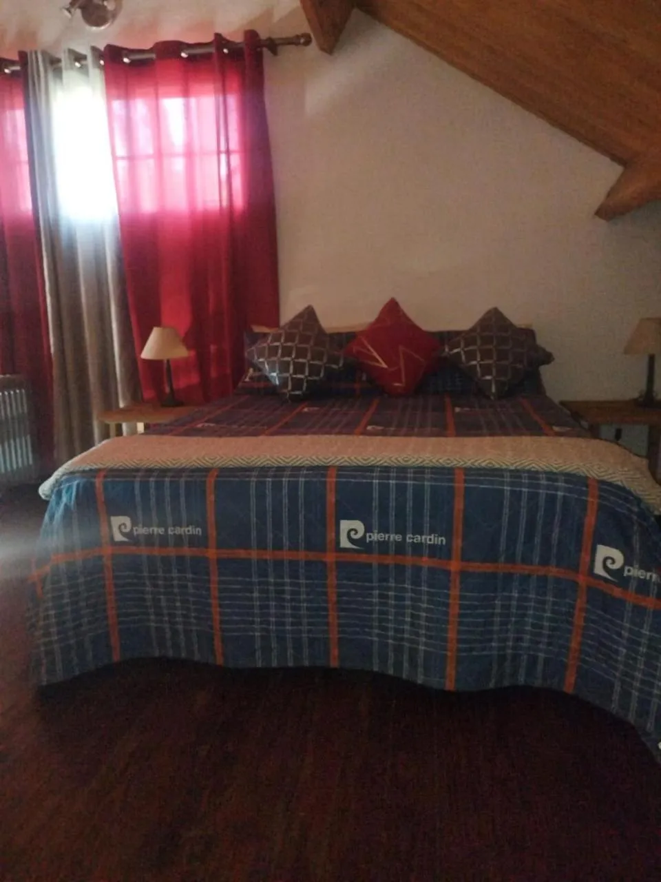 Bed in Six Valk Avenue Guest House