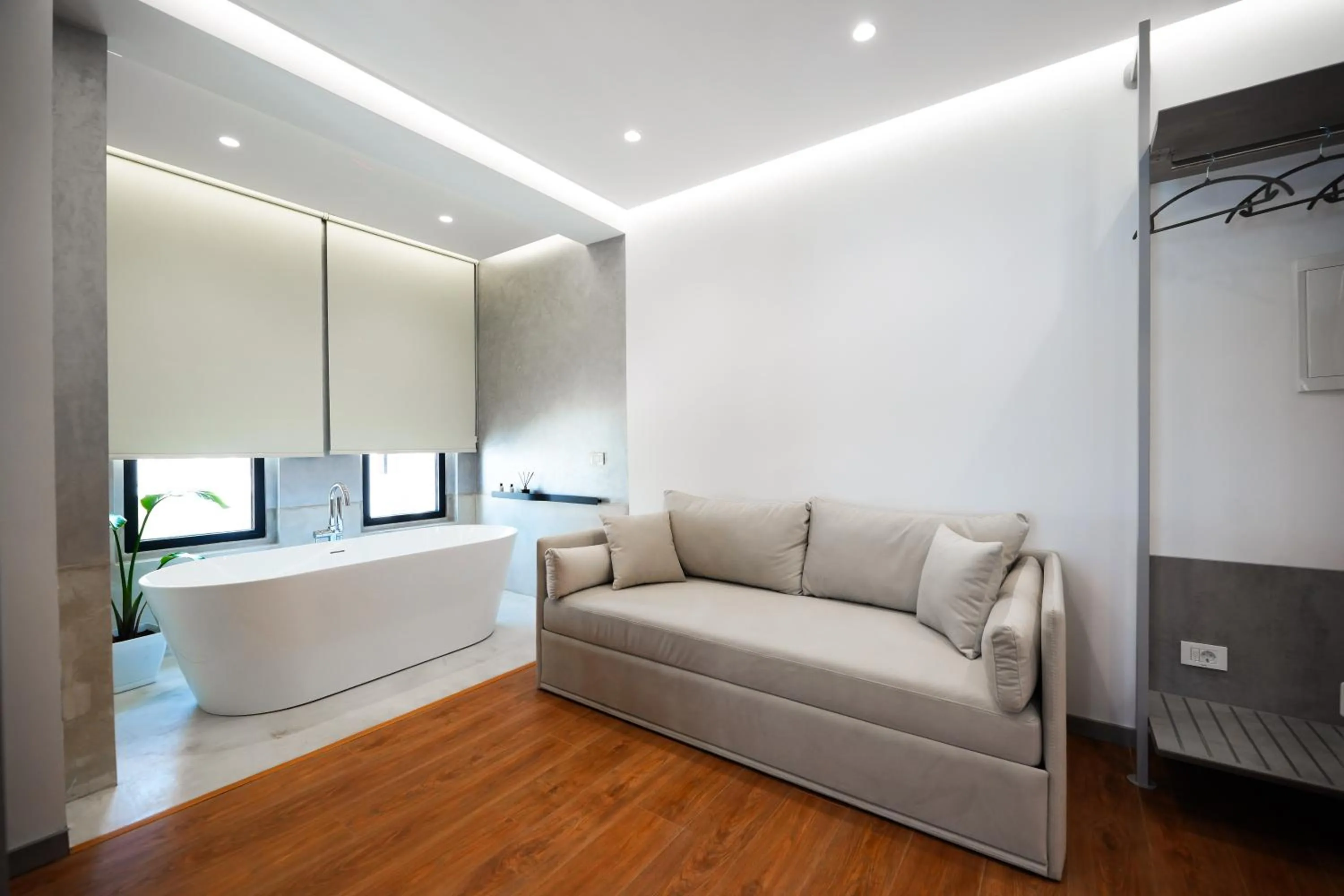 Bath in Naos Luxury Hotel