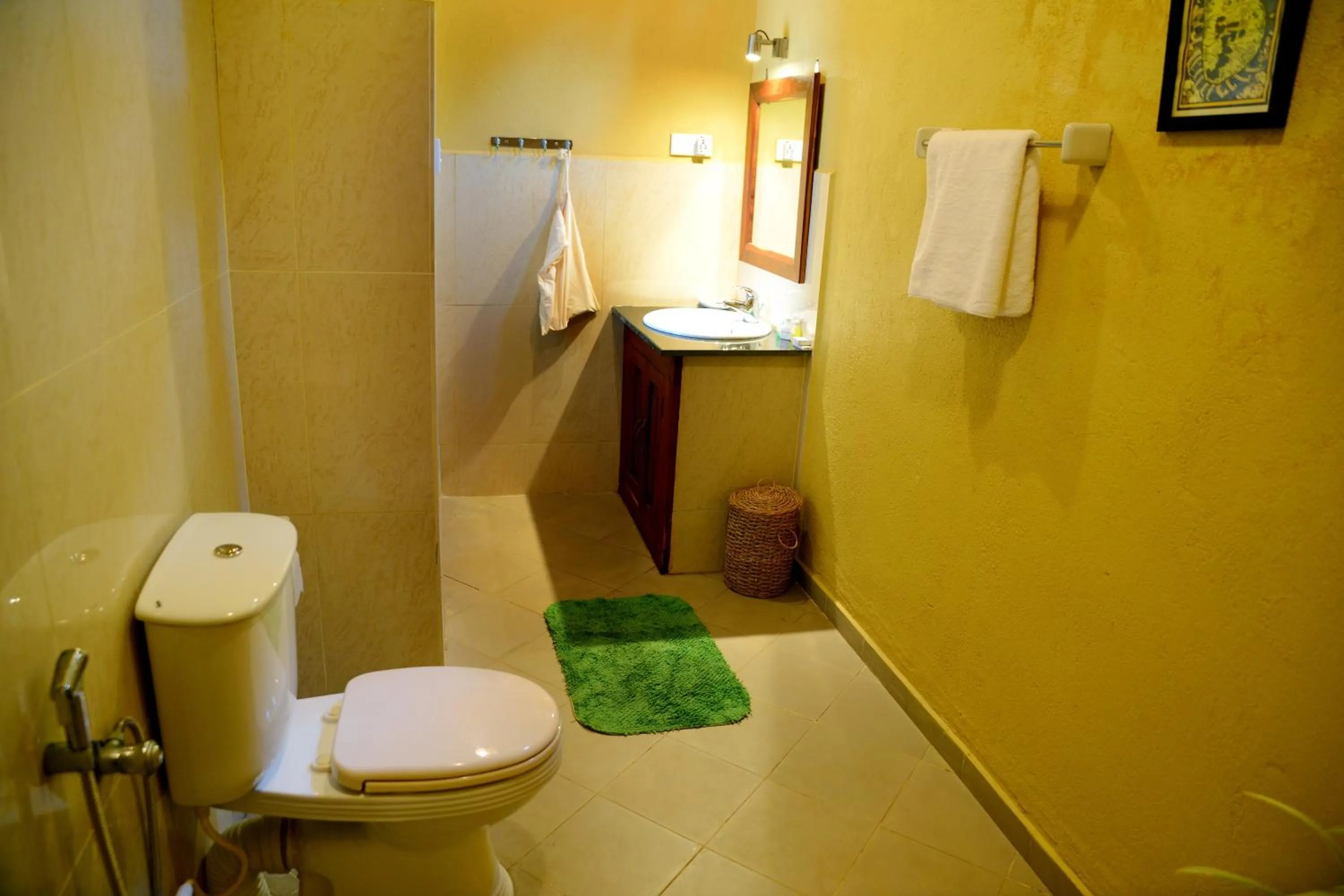 Toilet in Tropical Retreat