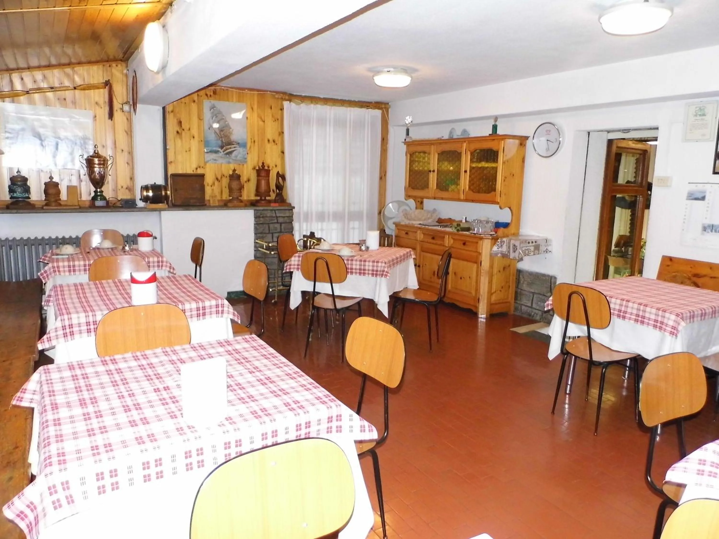 Restaurant/places to eat in Hotel Mochettaz