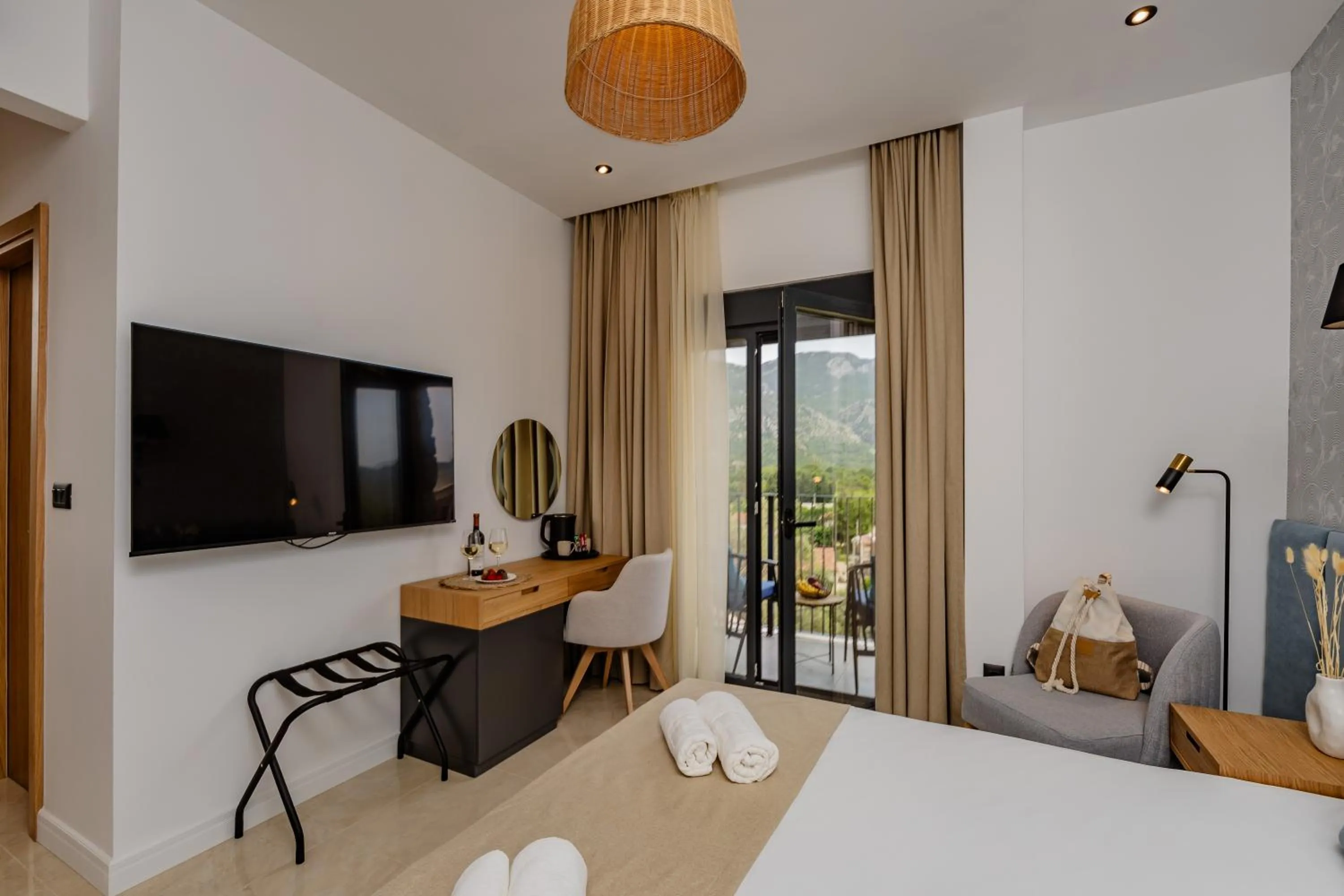 TV and multimedia, Bed in Hotel AQUILO