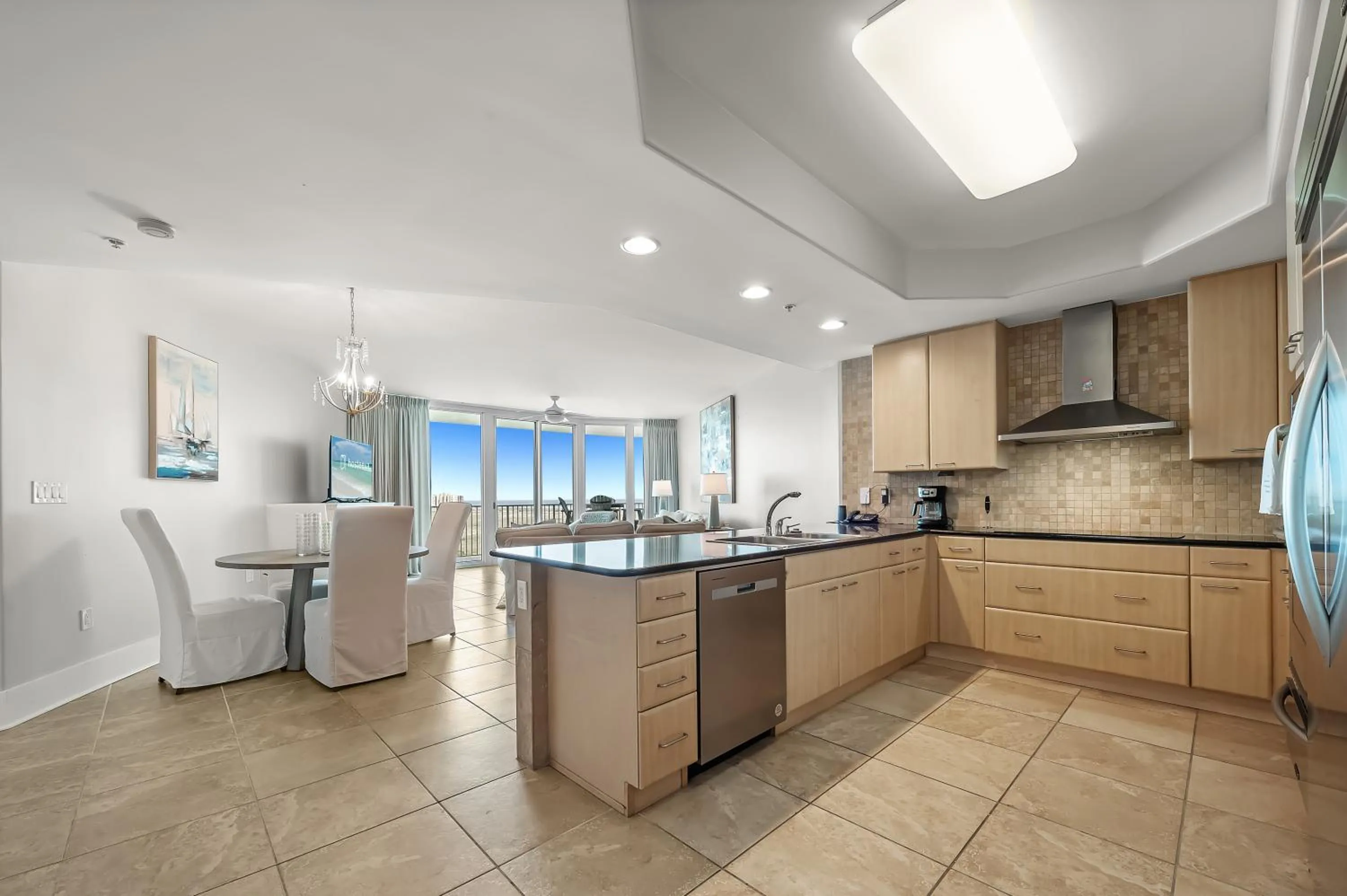 Kitchen or kitchenette in Caribe Resort by Hosteeva