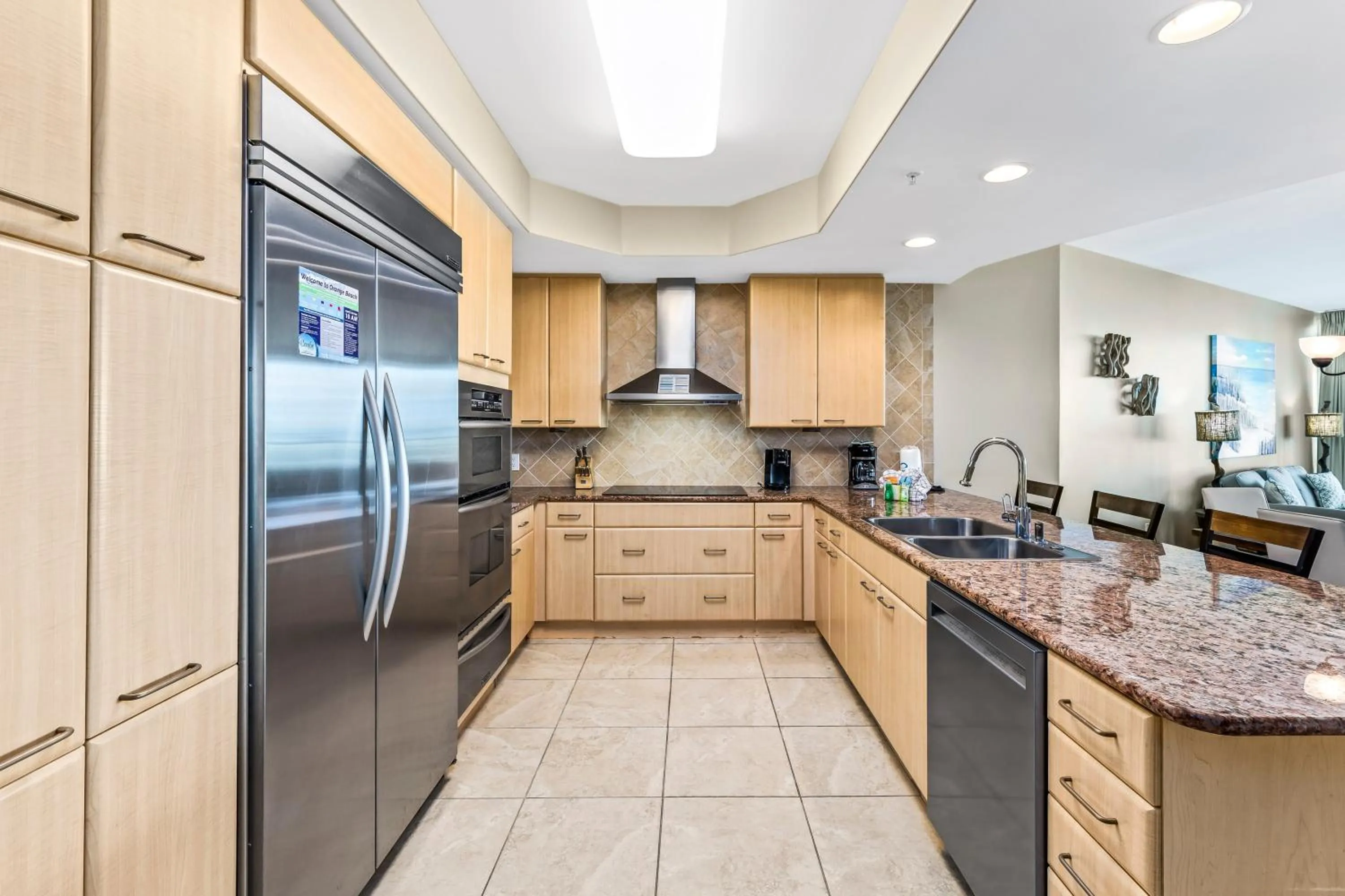 Kitchen or kitchenette in Caribe Resort by Hosteeva