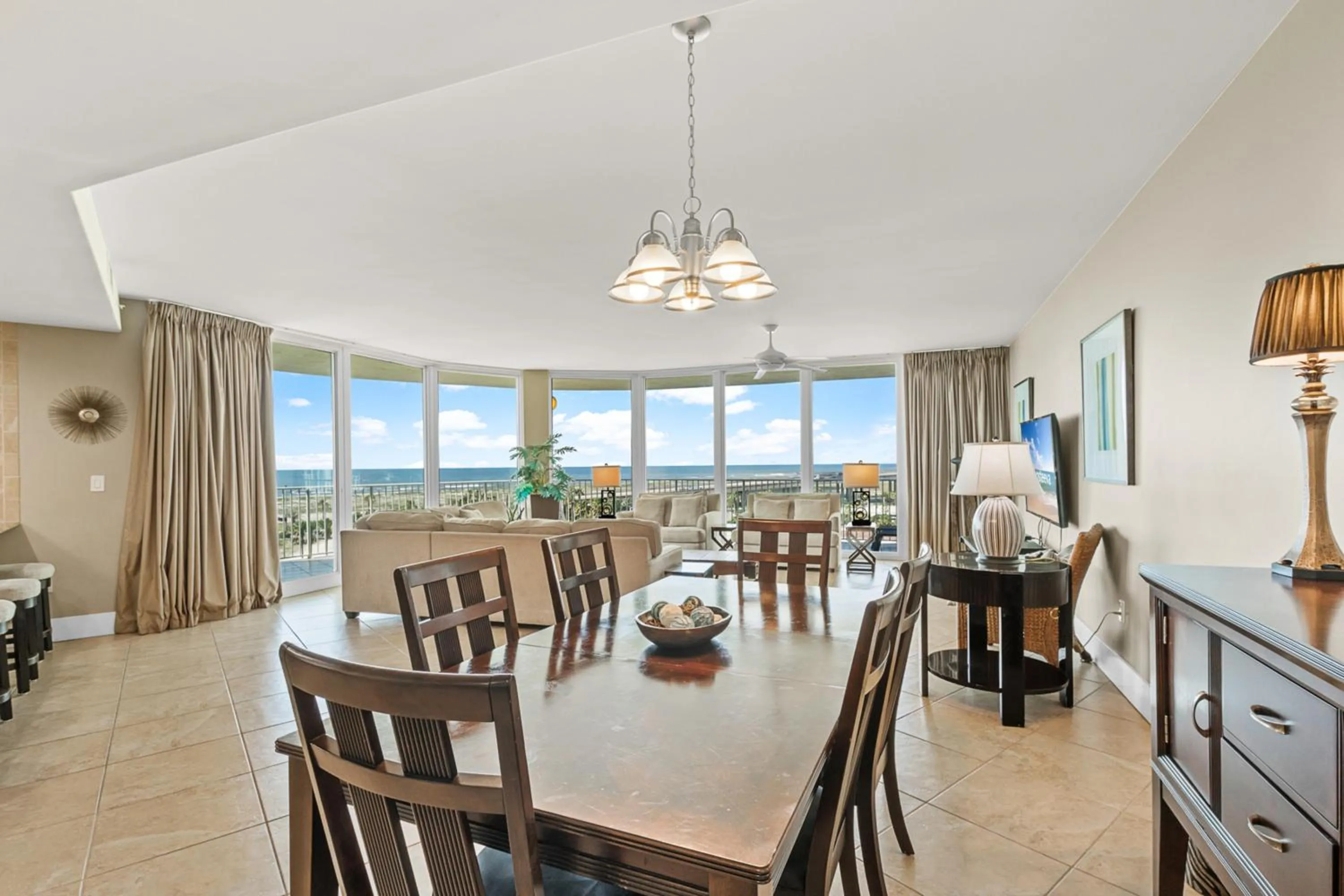 Dining area in Caribe Resort by Hosteeva