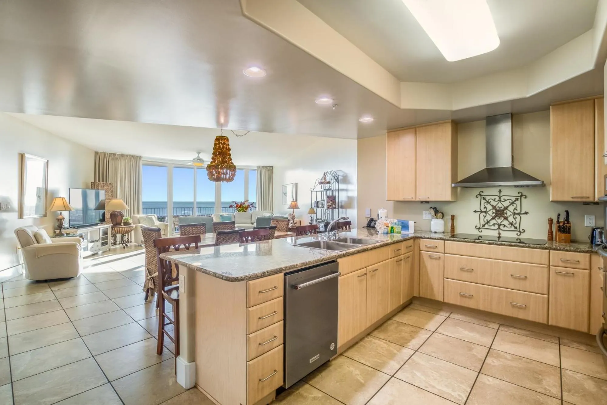 Kitchen or kitchenette in Caribe Resort by Hosteeva
