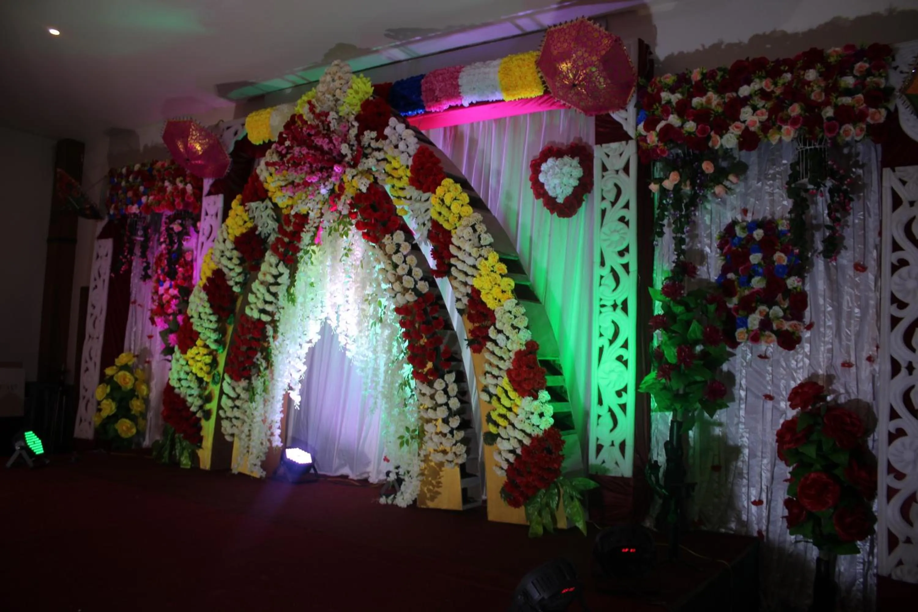 wedding in Club De Novo Hotel