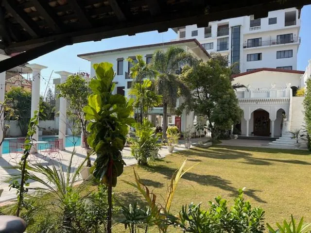 Property building in Club De Novo Hotel