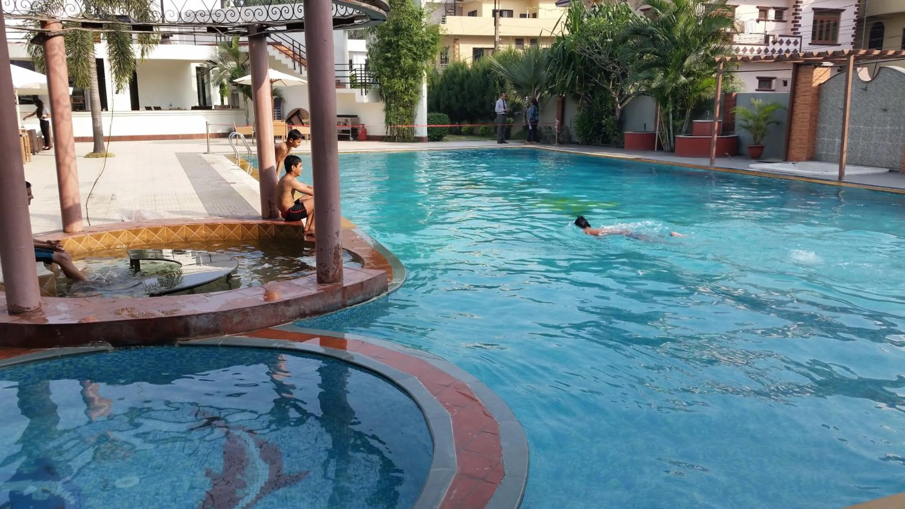 Swimming pool in Club De Novo Hotel