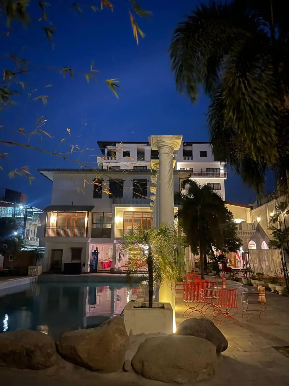 Property building in Club De Novo Hotel