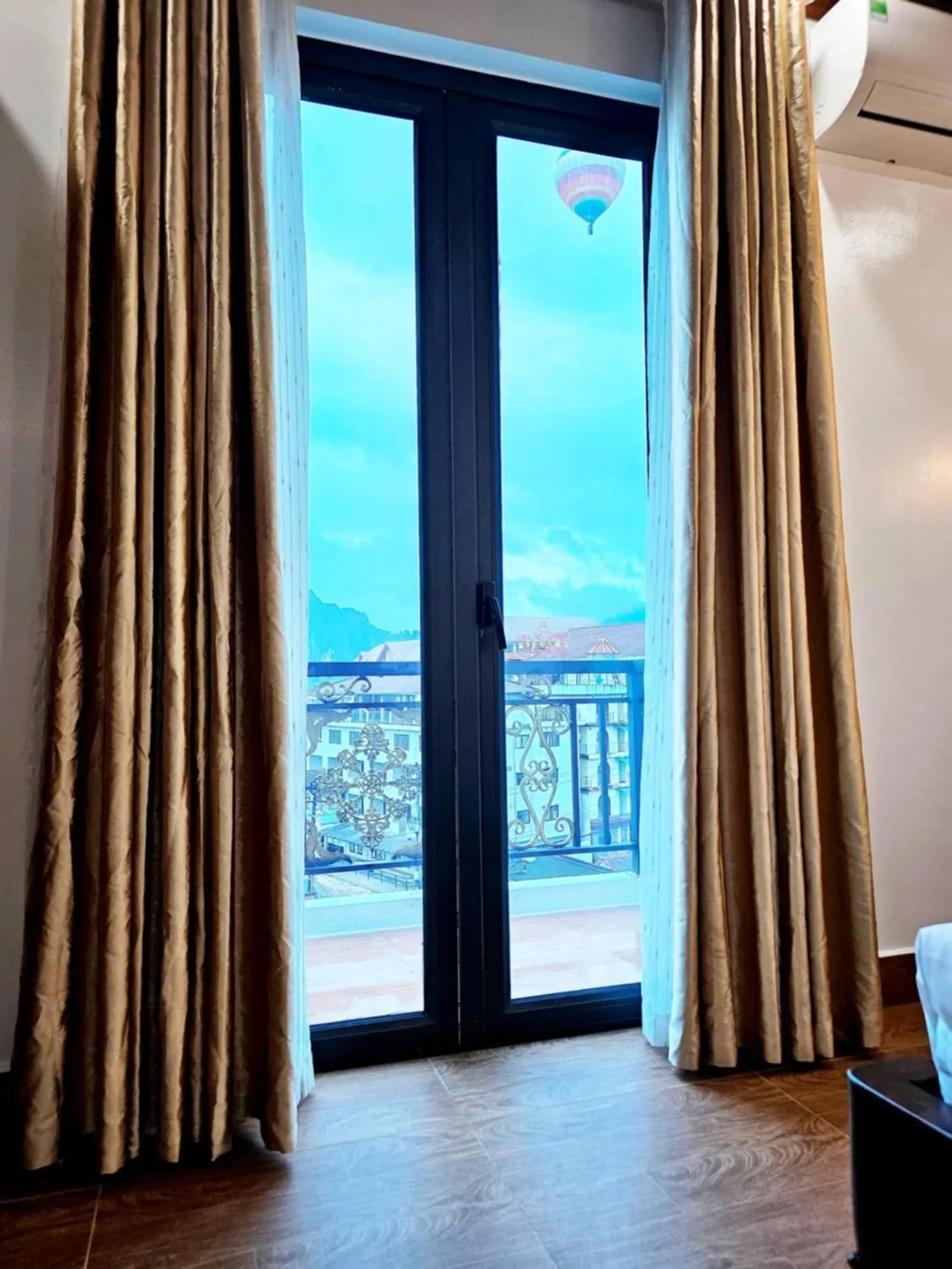 Balcony/Terrace in Sky hotel