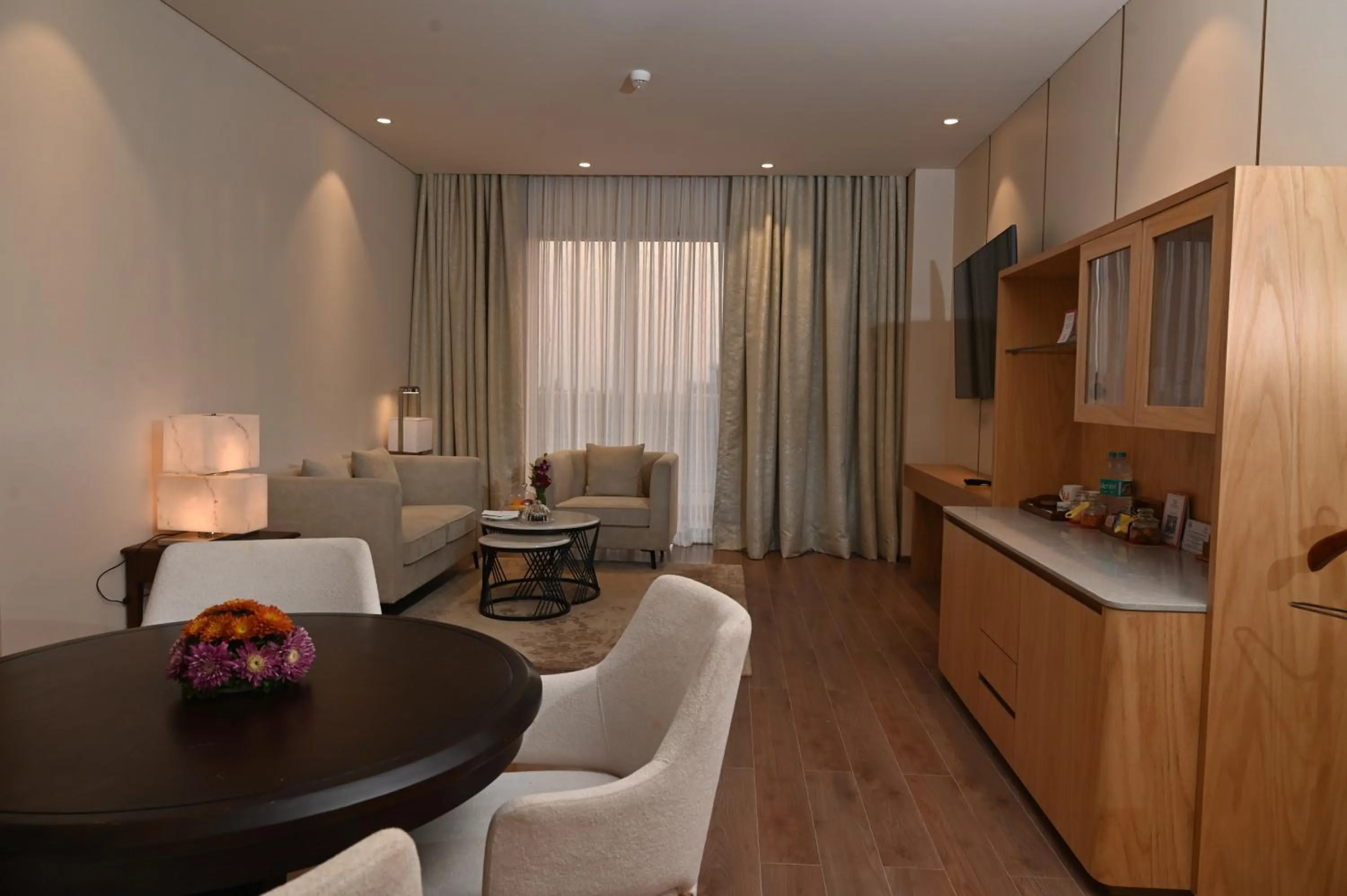 Living room in Welcomhotel by ITC Hotels, Rama International, Aurangabad