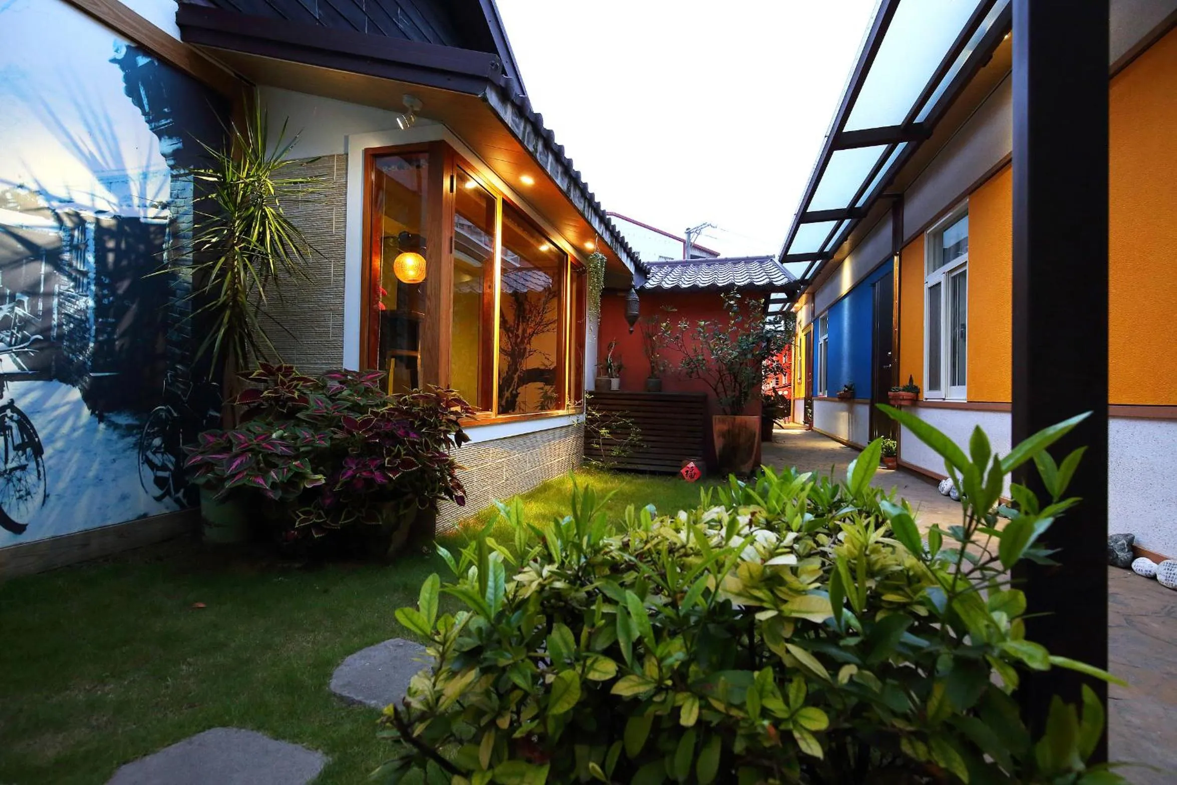 Garden in Jasmine Orange B&B