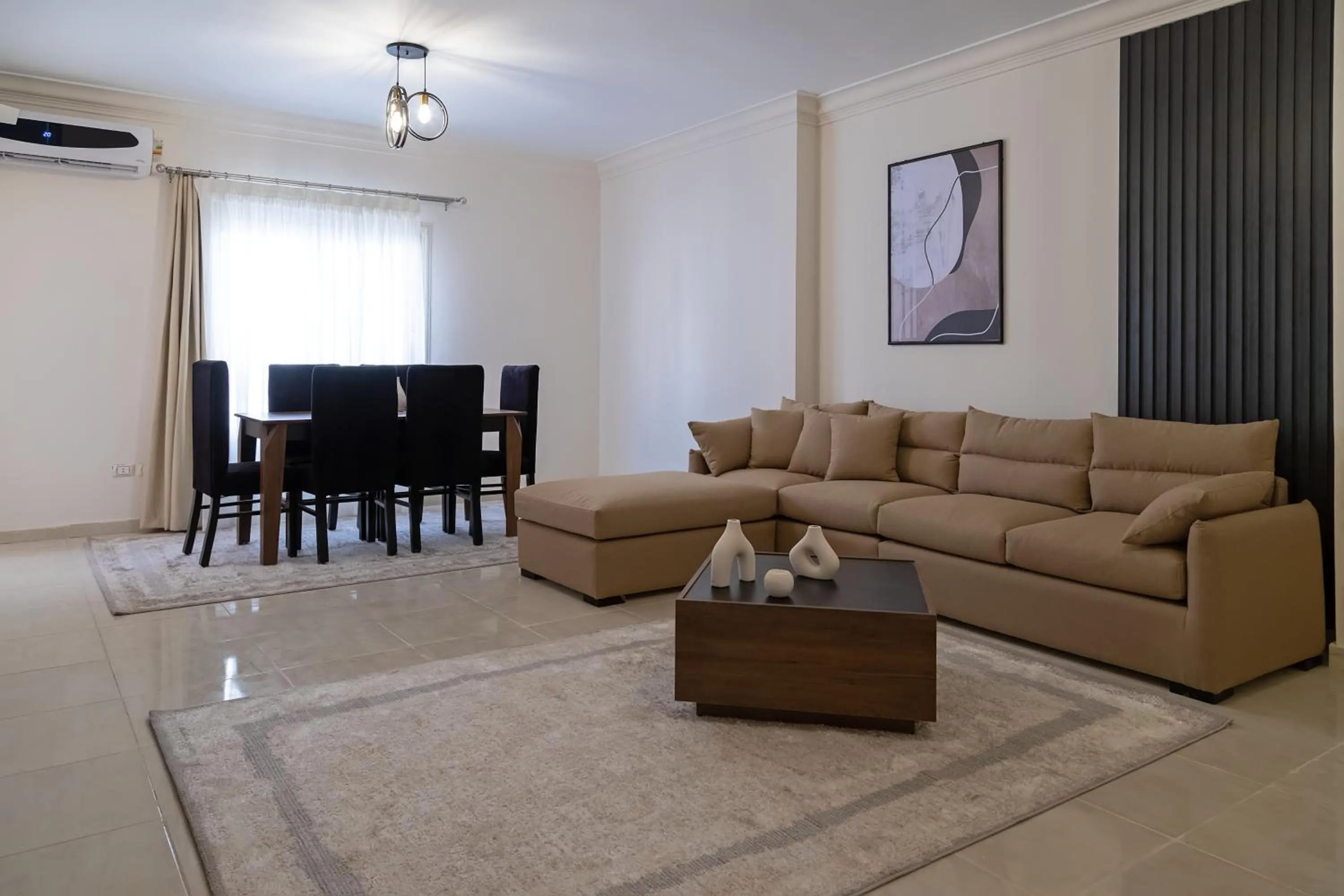 Settle Inn South 90 Apartments