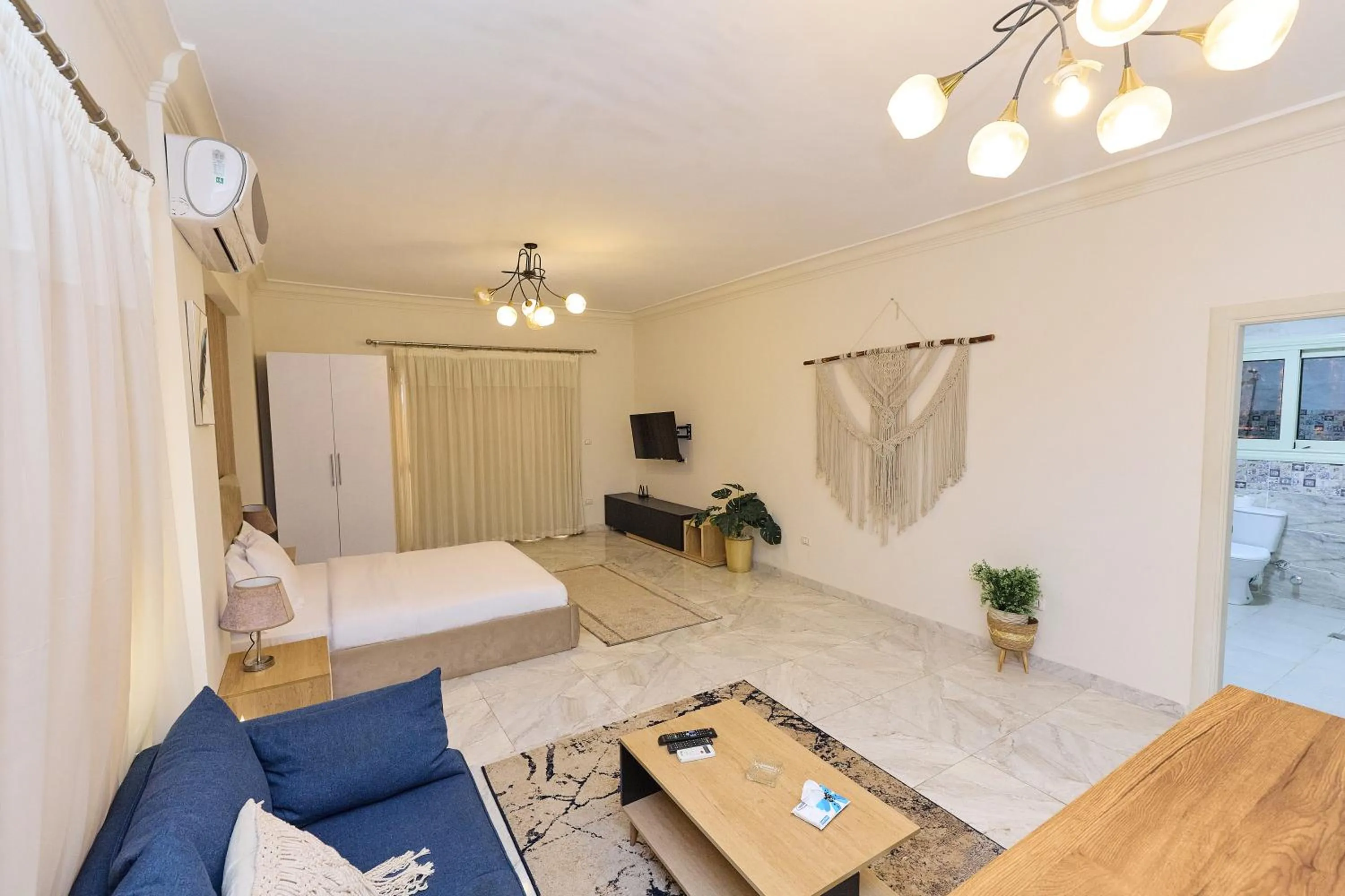 Bed in Settle Inn South 90 Apartments