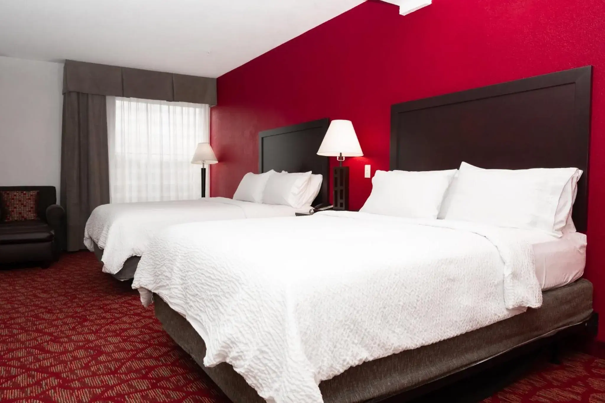 Standard Double Room - Mobility Accessible in Holiday Inn Guin by IHG Standard Double Room - Mobility Accessible in Holiday Inn Guin by IHG