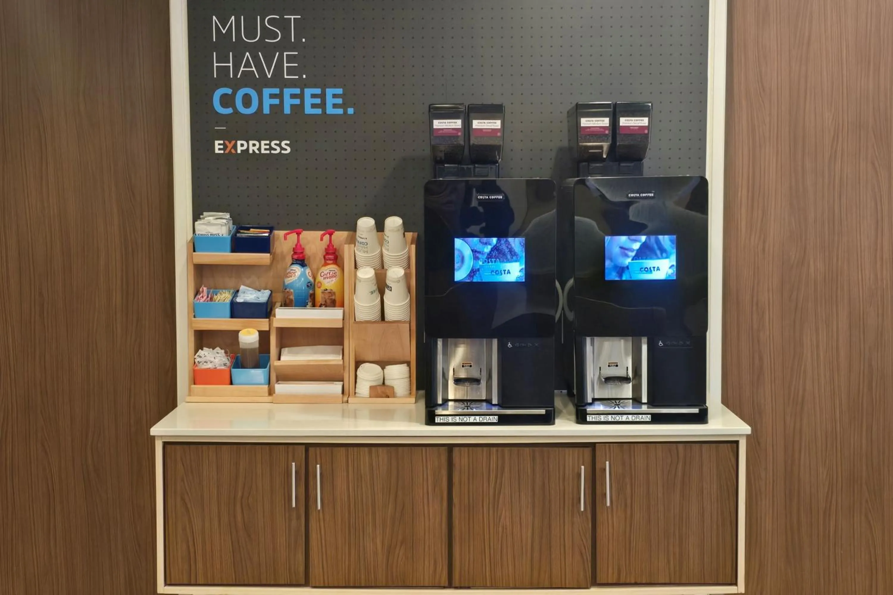 Breakfast in Holiday Inn Express & Suites Price by IHG