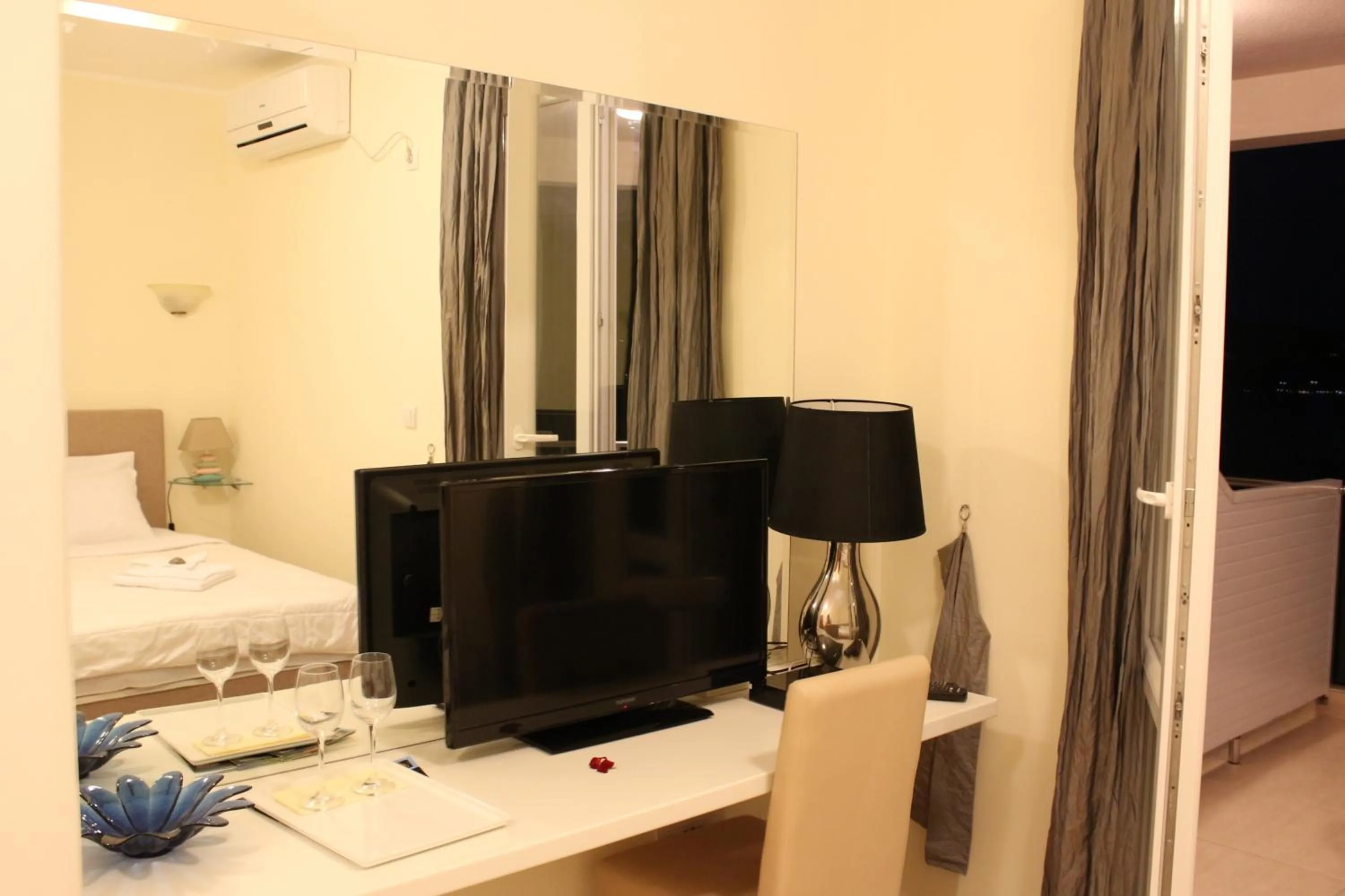 Decorative detail, Bed in Swiss Residence Montenegro