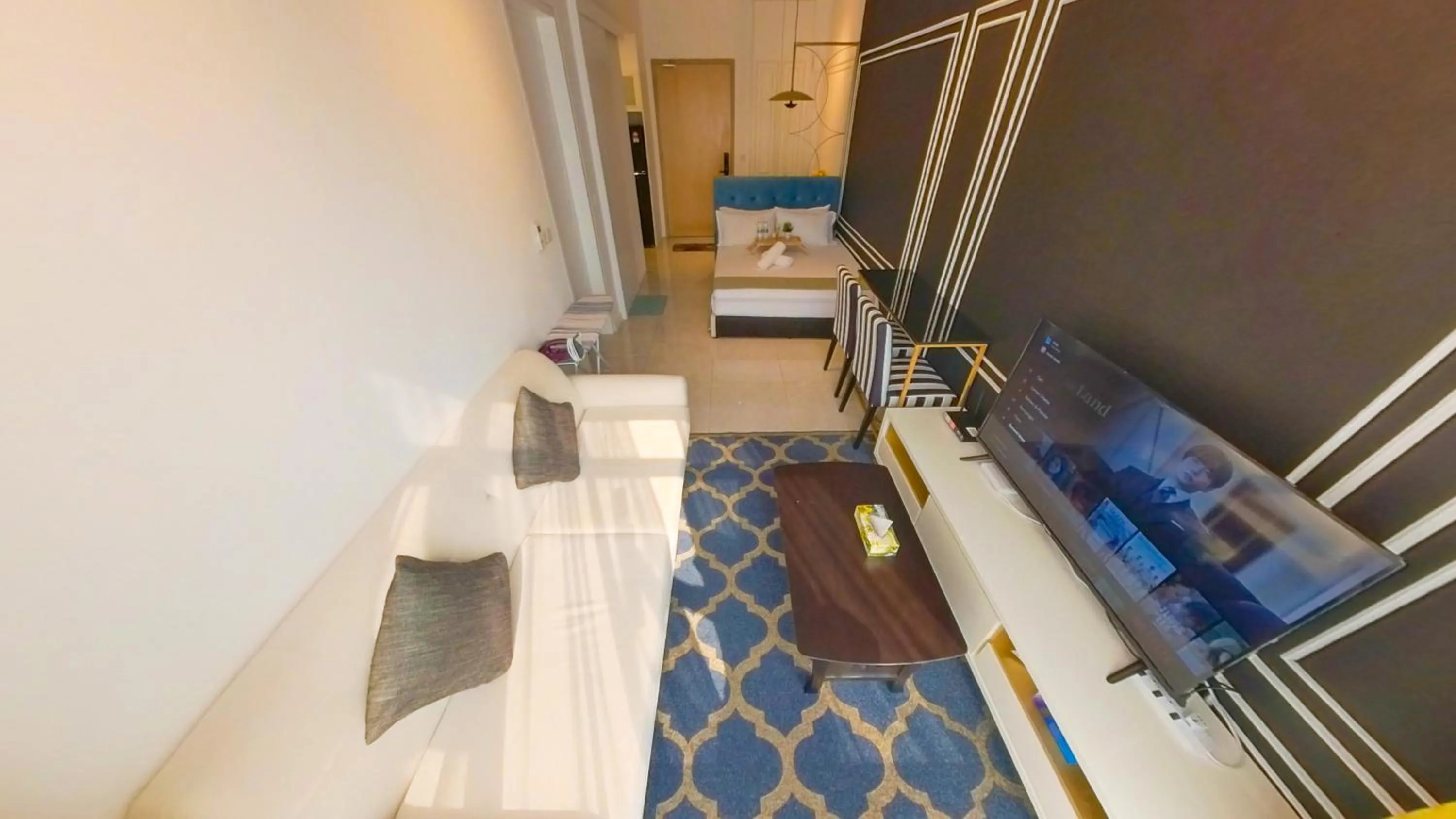 Communal lounge/ TV room in Axon Residence KLCC - AX HOME