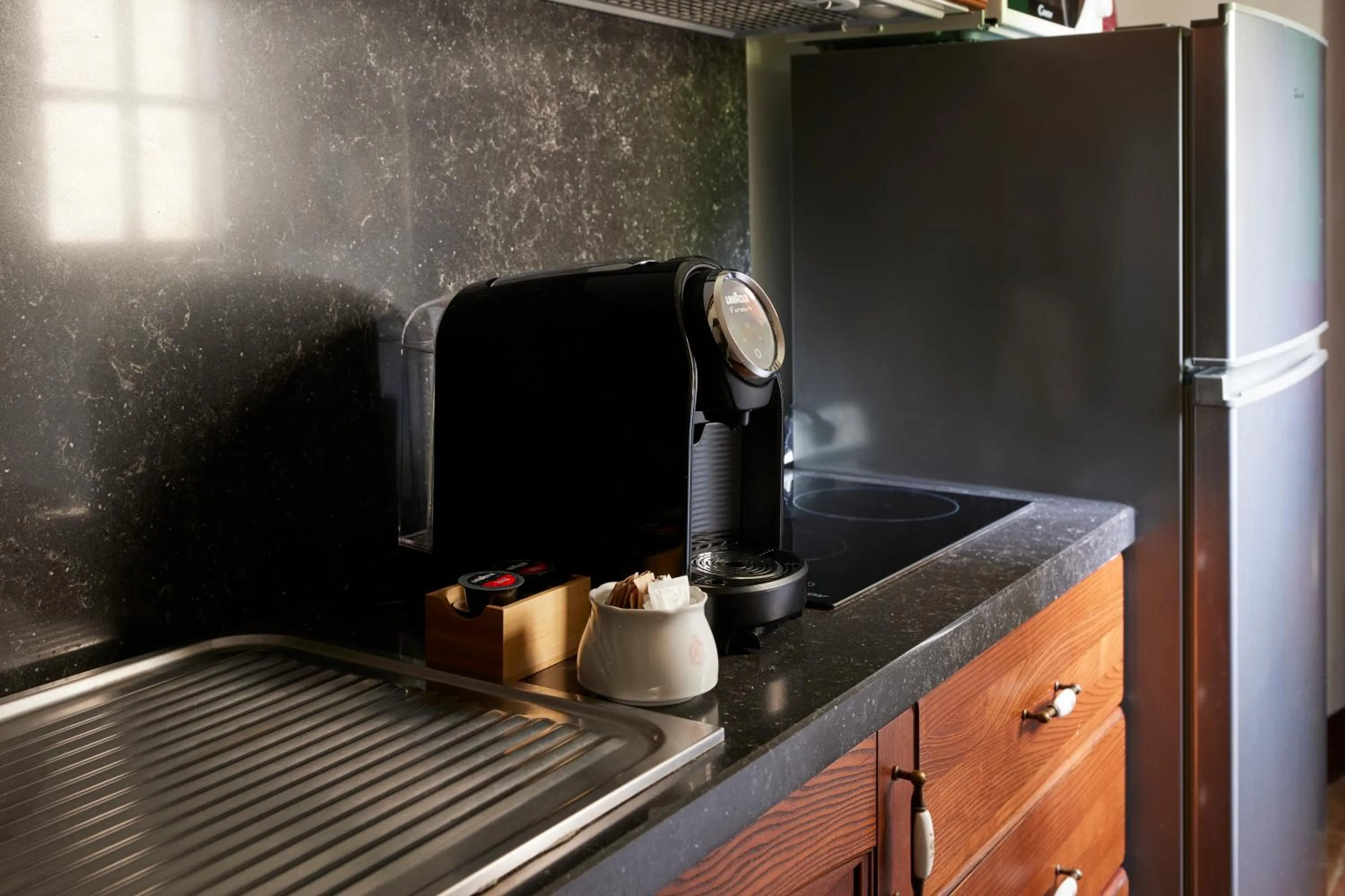 Coffee/tea facilities in Certosa di Pontignano Residenza d'Epoca - Place of Charme