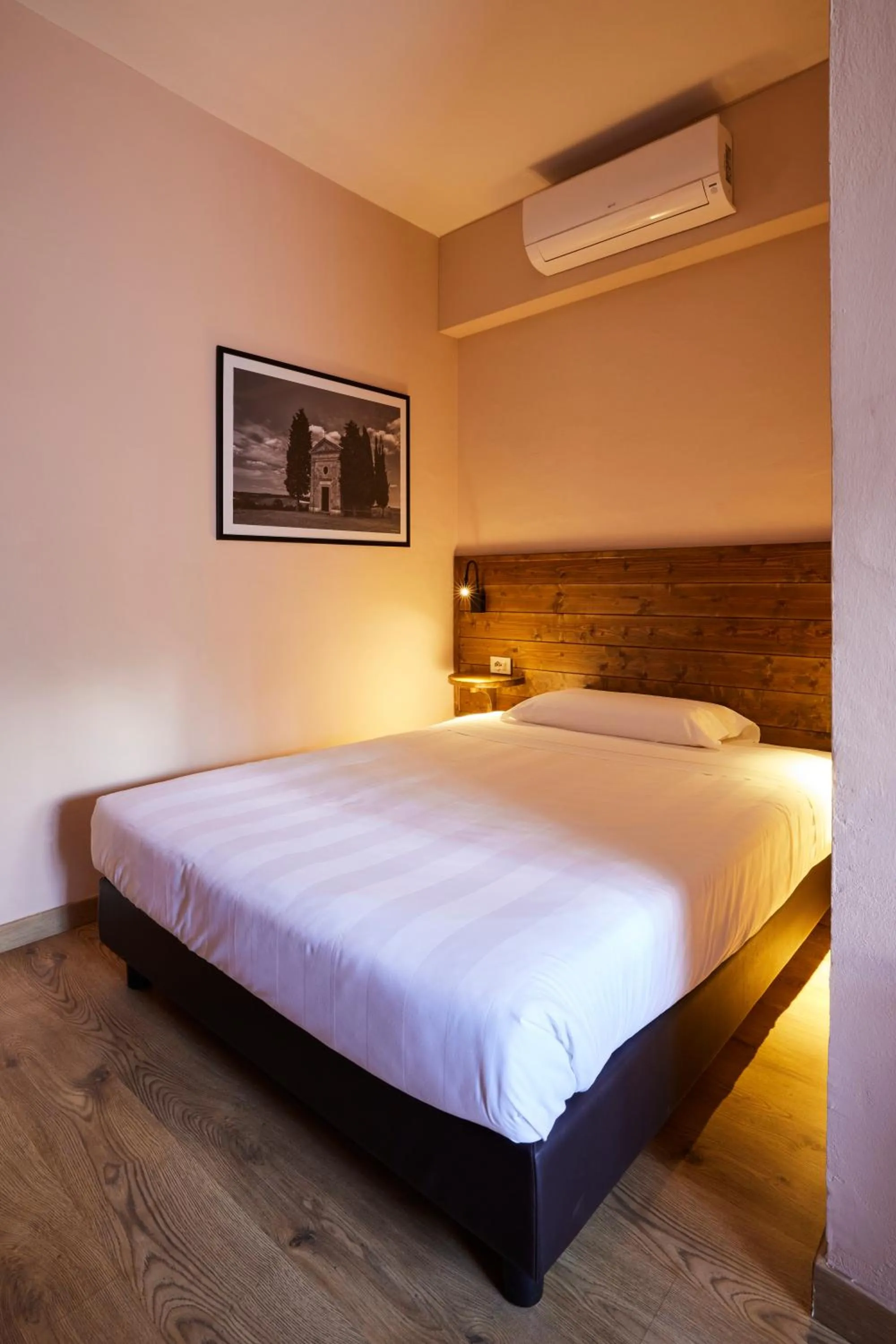 Bed in Certosa di Pontignano Residenza d'Epoca - Place of Charme