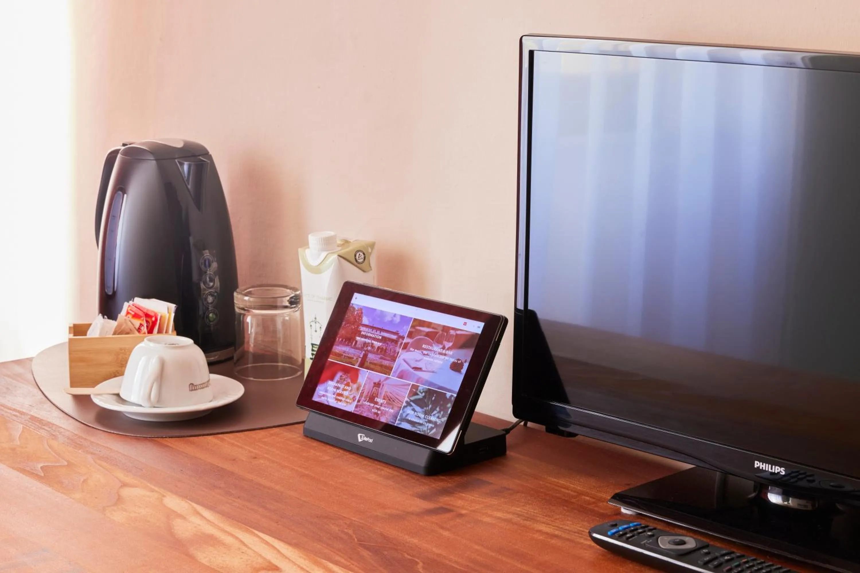 TV and multimedia in Certosa di Pontignano Residenza d'Epoca - Place of Charme