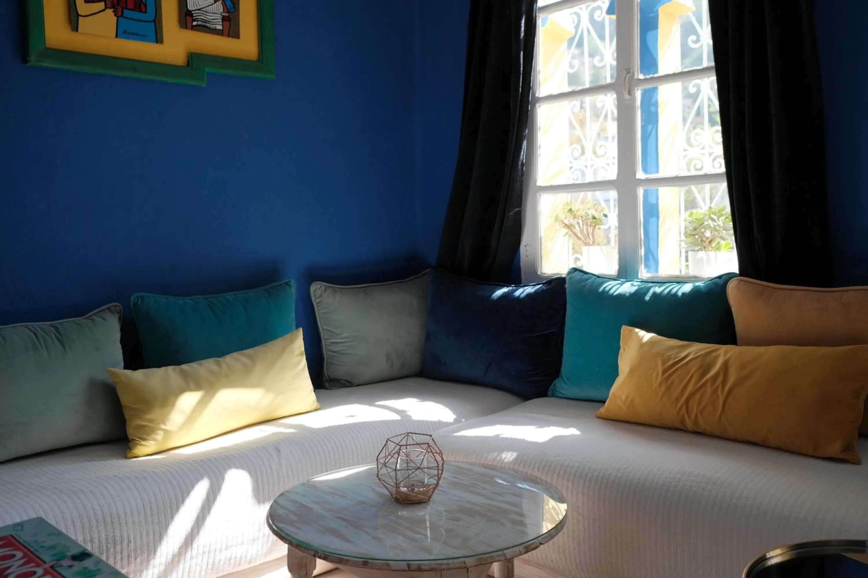 Communal lounge/ TV room in Dar Elrio