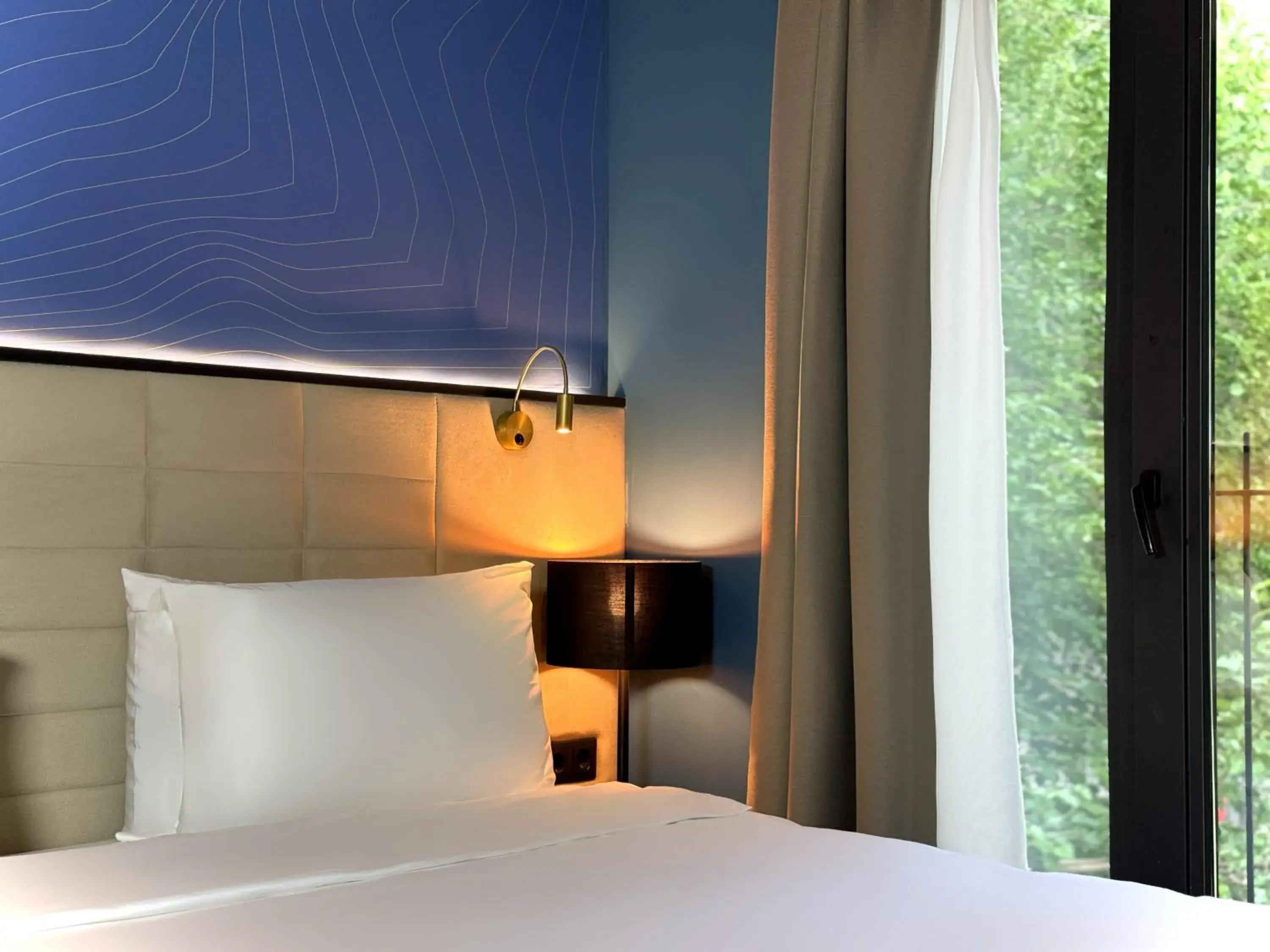 Twin Room in Design Hotel & Private Spa - Tbilisi Edition Twin Room in Design Hotel & Private Spa - Tbilisi Edition