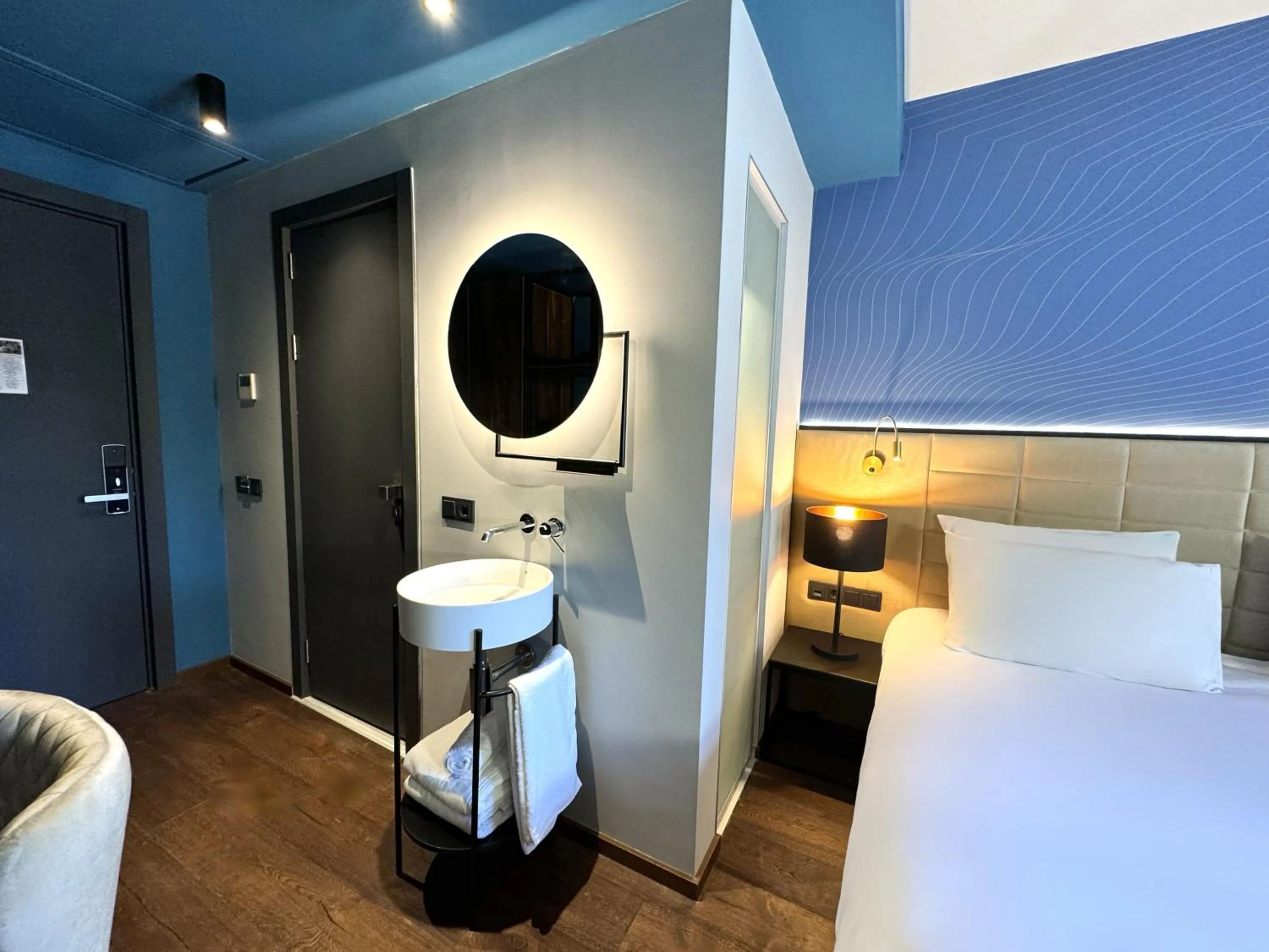 Bed in Design Hotel & Private Spa - Tbilisi Edition