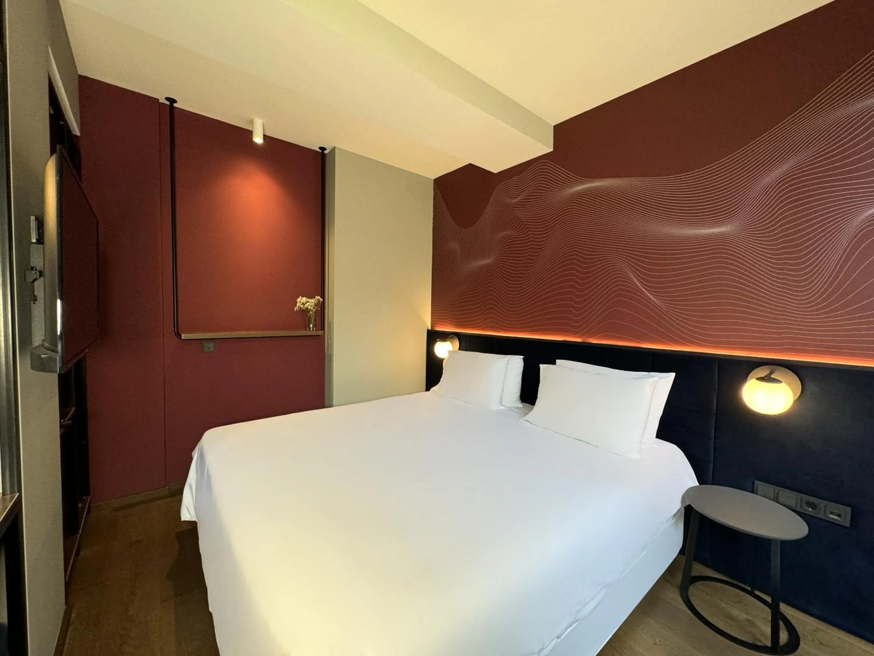 Bed in Design Hotel & Private Spa - Tbilisi Edition