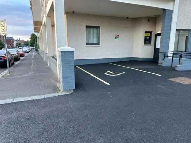 Parking in My Motel Glasgow Airport