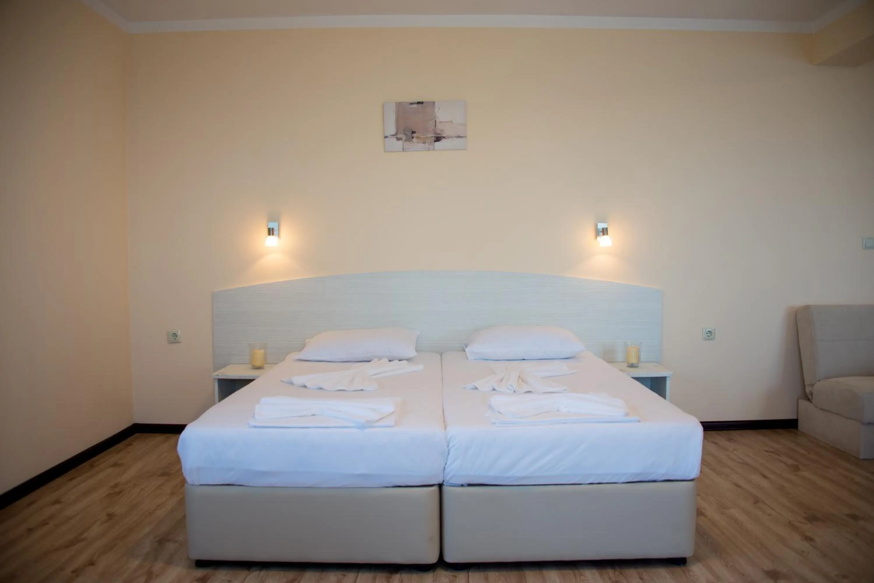 Bed in Toma's Residence - Front Beach