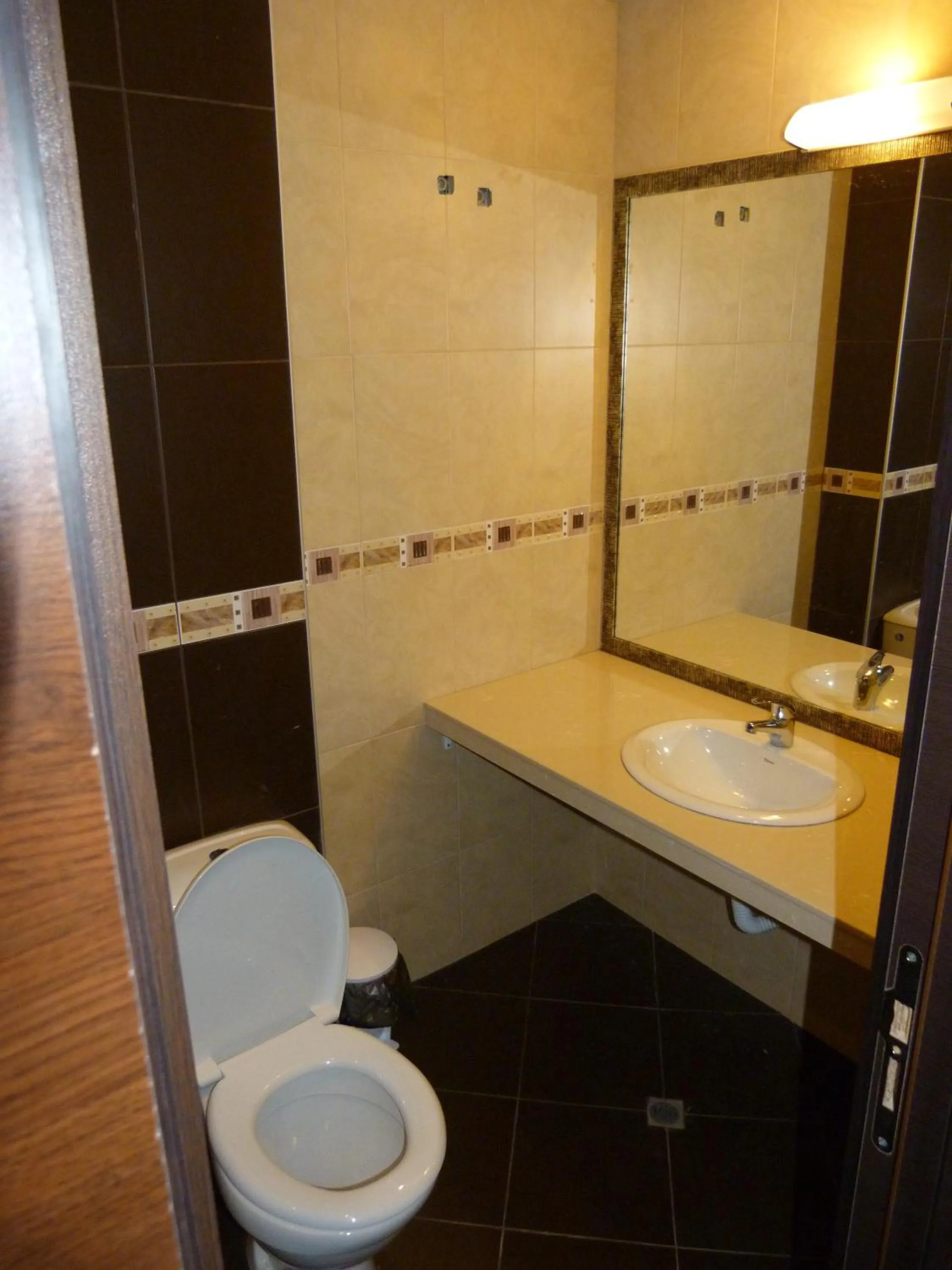 Toilet in Toma's Residence - Front Beach