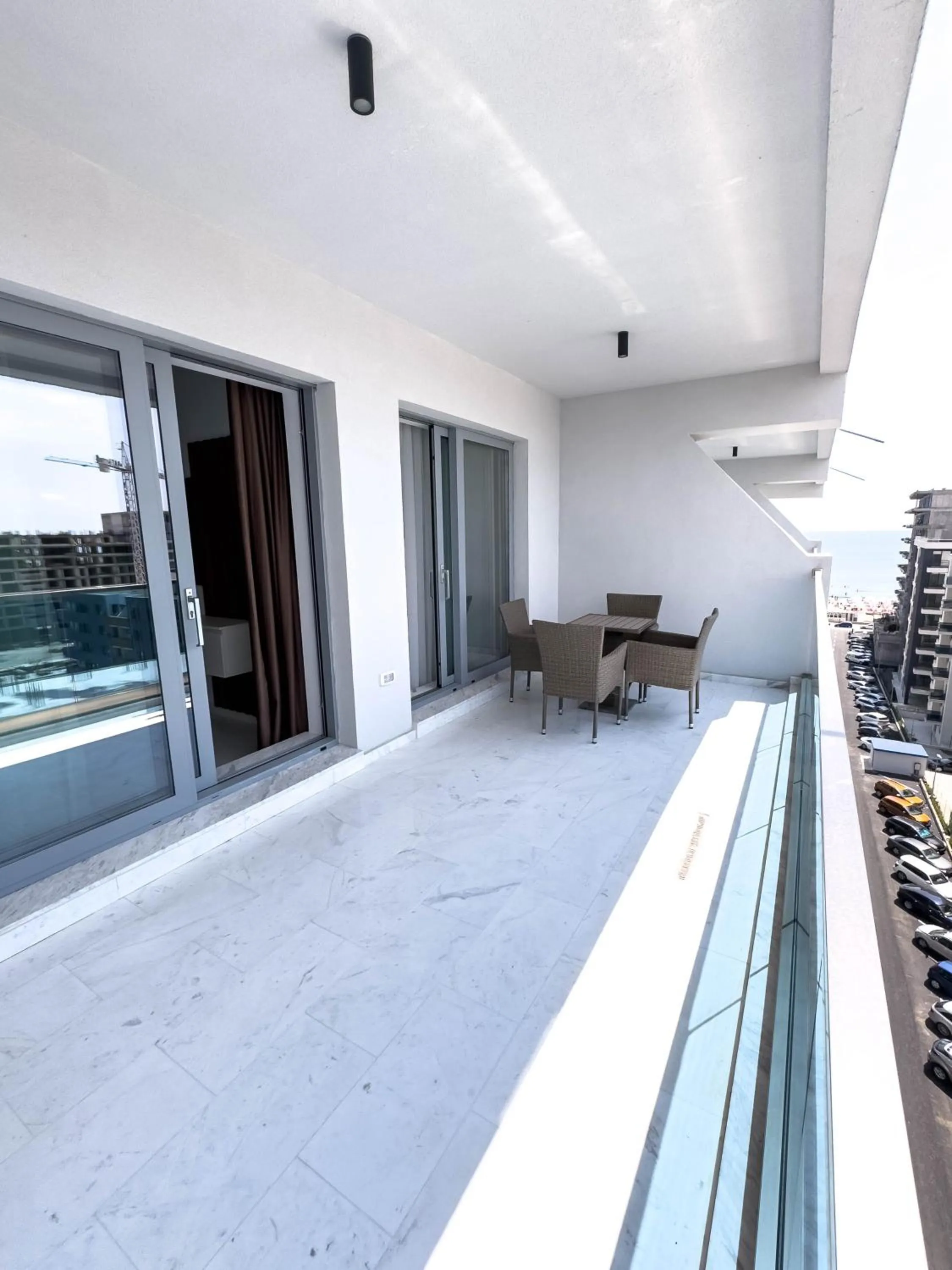 Day in Wave 6 Apartments