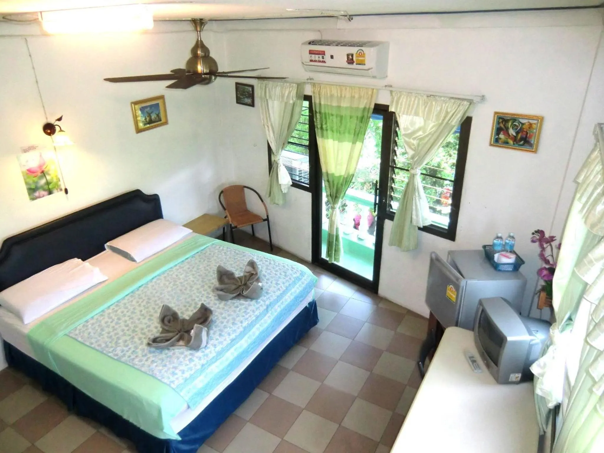 Bedroom, Bed in Residence House