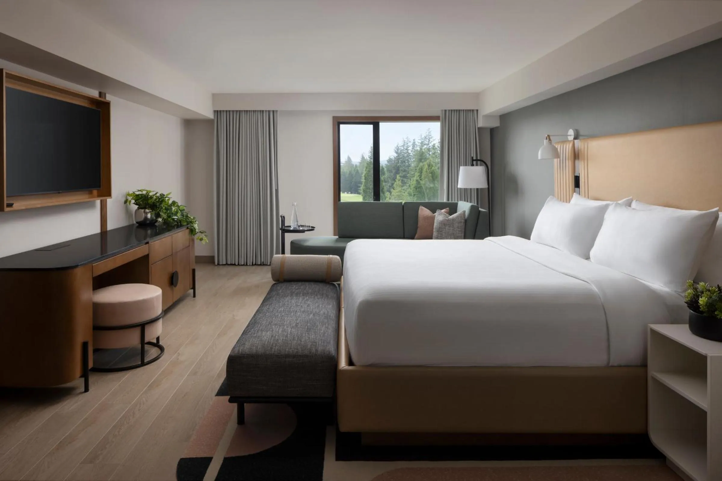 Bedroom, Bed in Naturally Pacific Resort